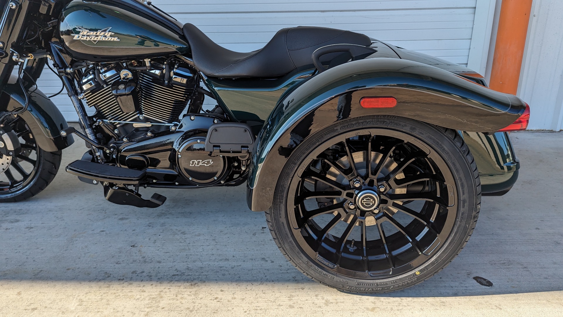 2024 harley davidson freewheeler alpine green black for sale in little rock - Photo 8