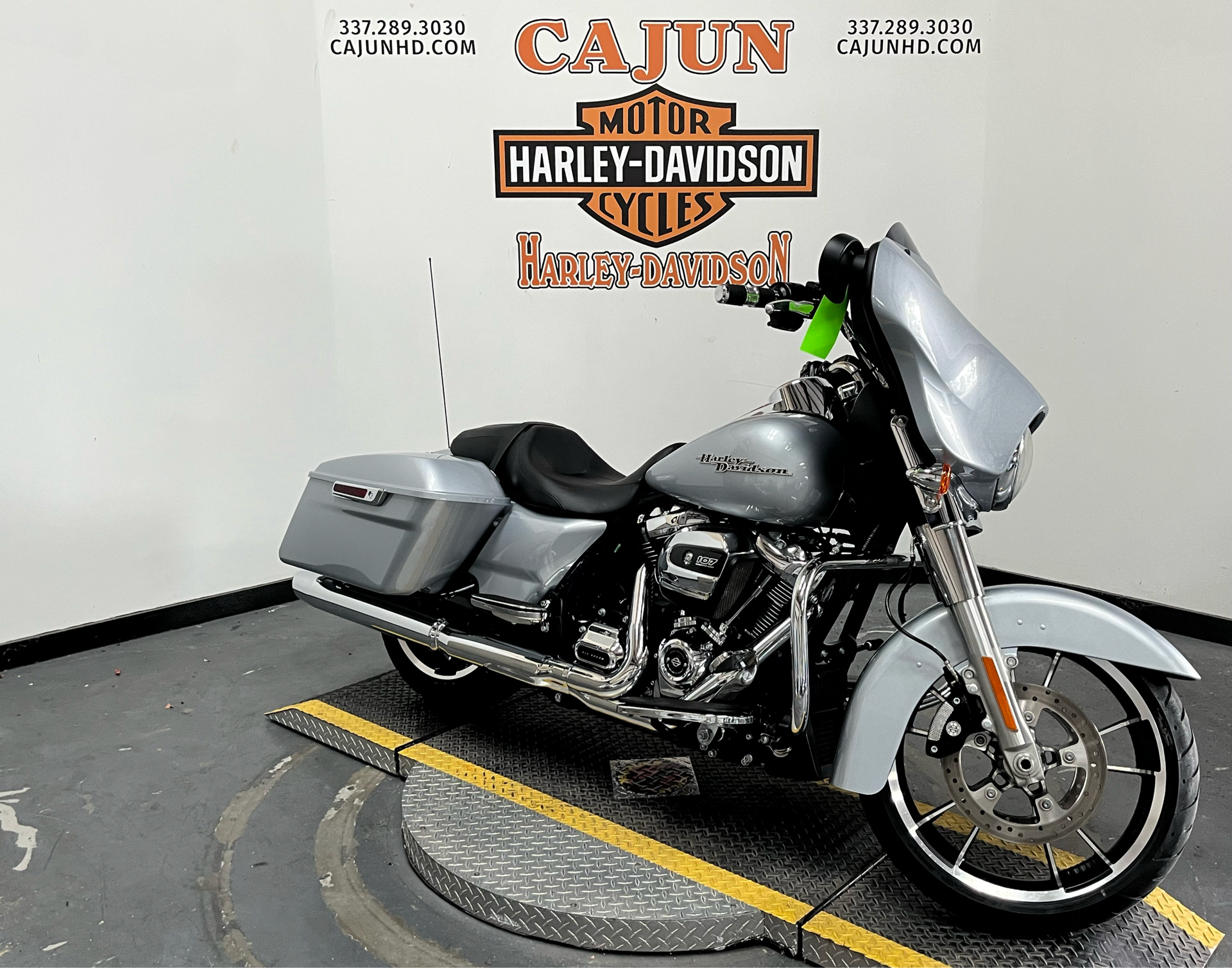 2020 Harley-Davidson Street Glide® in Scott, Louisiana - Photo 2