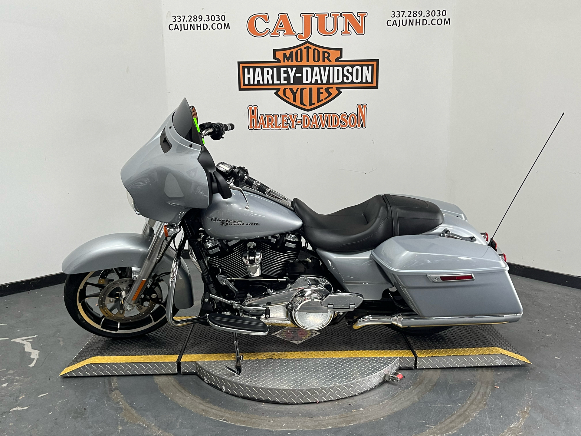 2020 Harley-Davidson Street Glide® in Scott, Louisiana - Photo 4