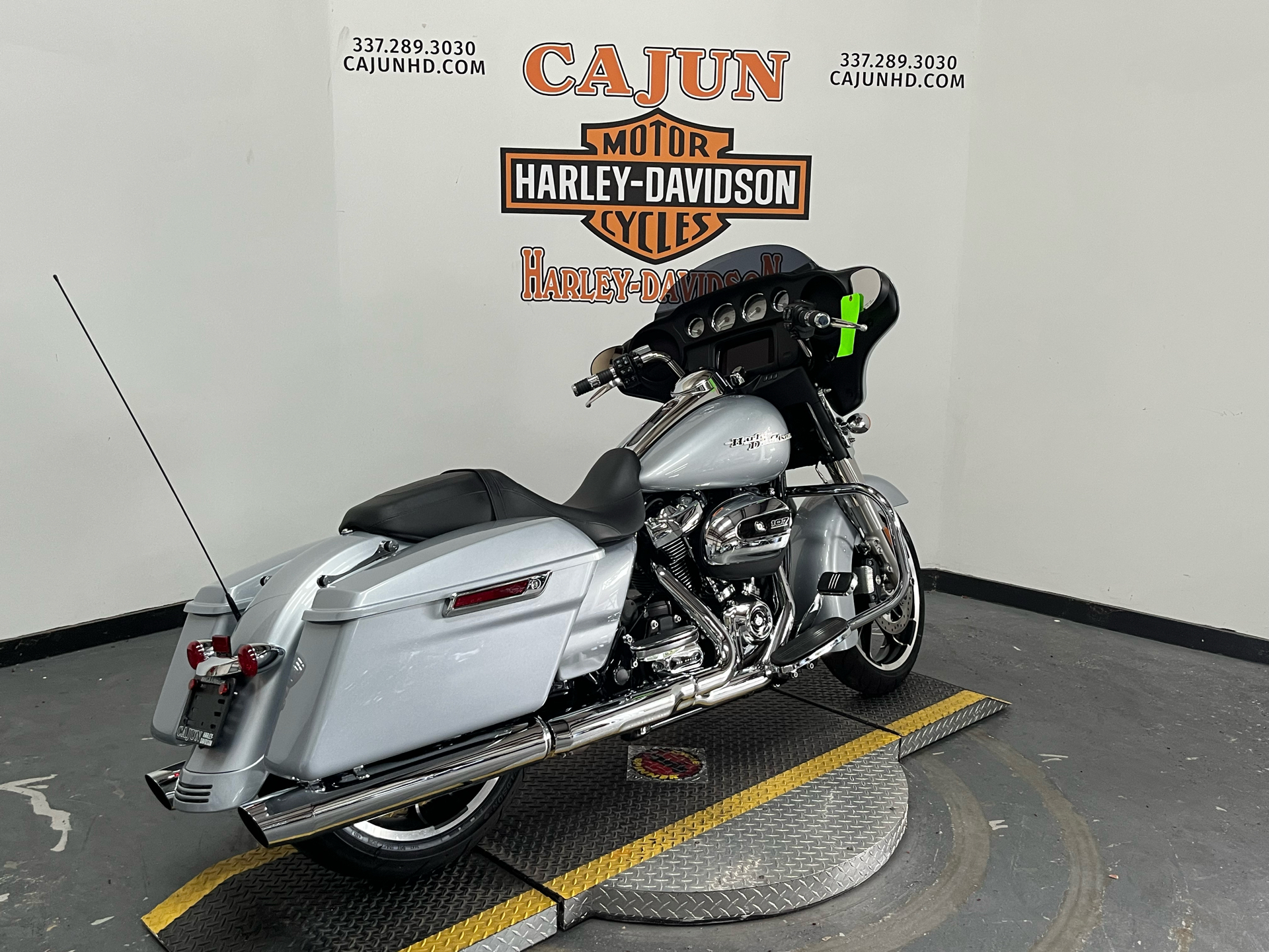2020 Harley-Davidson Street Glide® in Scott, Louisiana - Photo 8