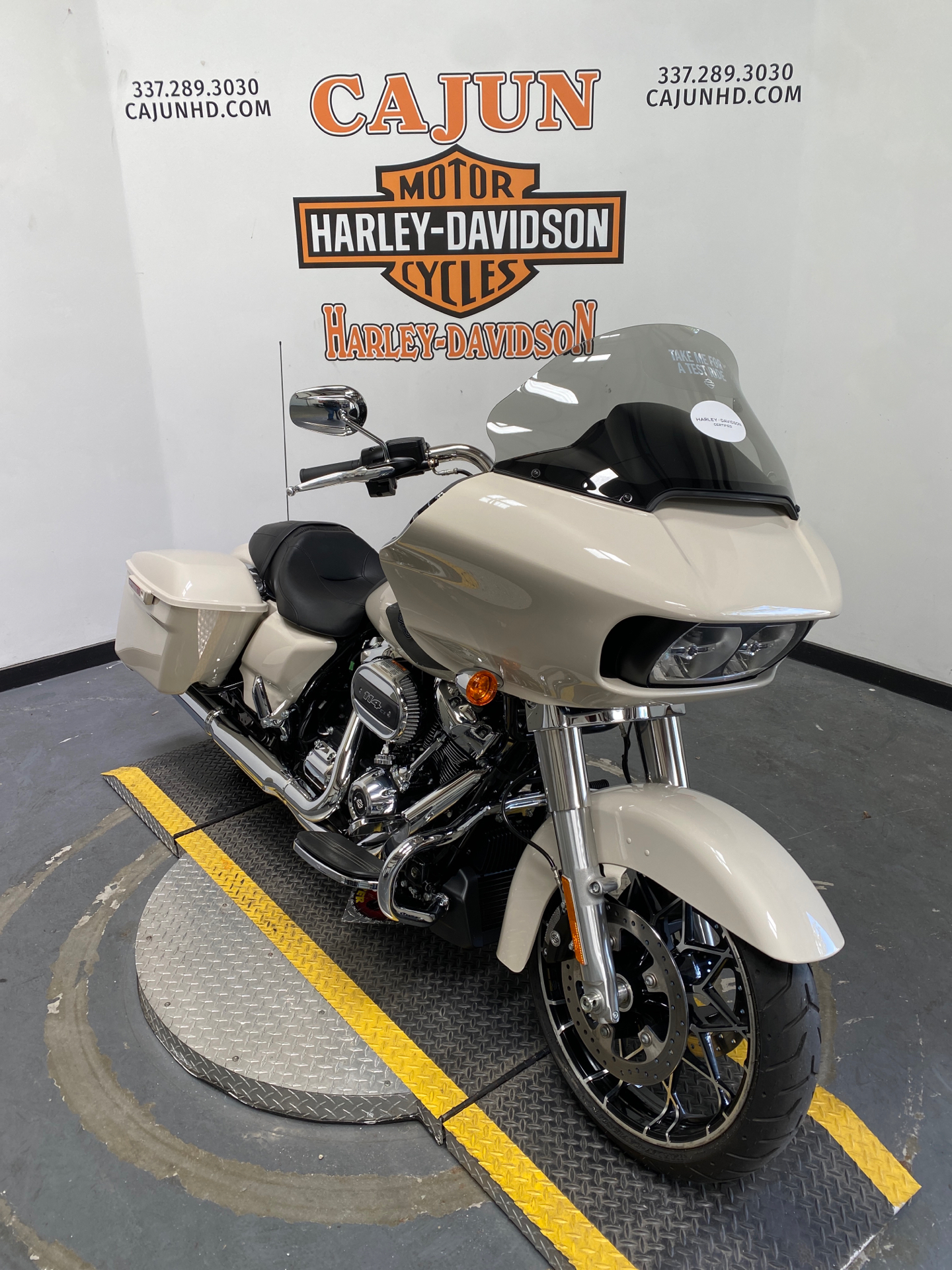 2022 Harley-Davidson Road Glide Special near me - Photo 5