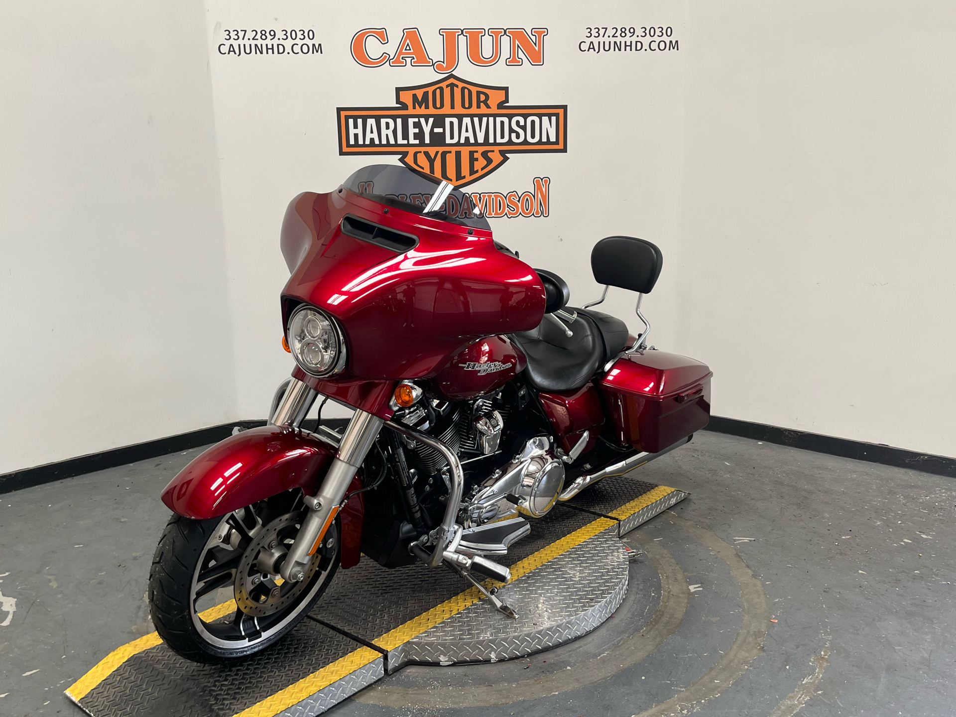 2017 Harley-Davidson Street Glide® Special in Scott, Louisiana - Photo 3