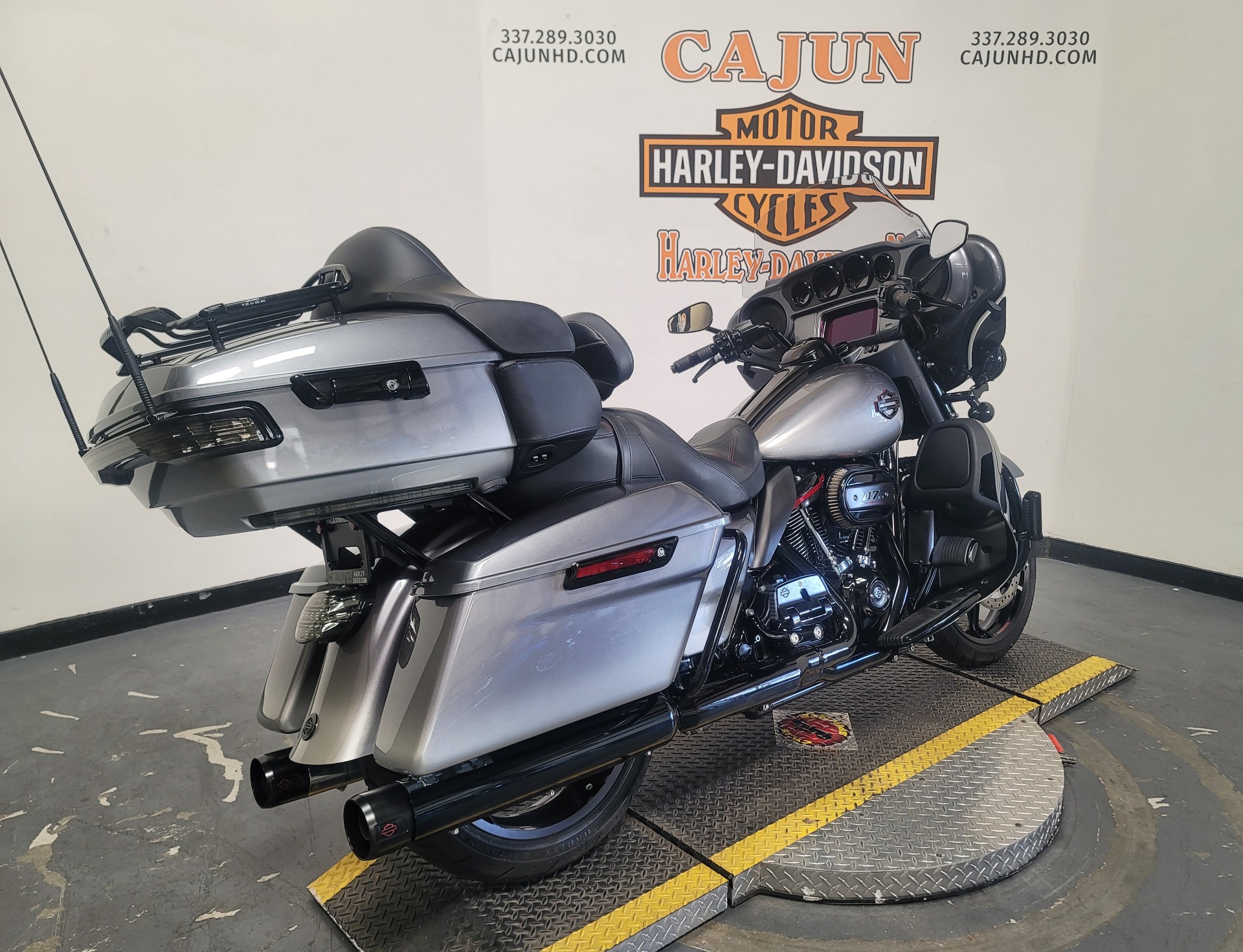 2019 Harley-Davidson CVO™ Limited in Scott, Louisiana - Photo 8