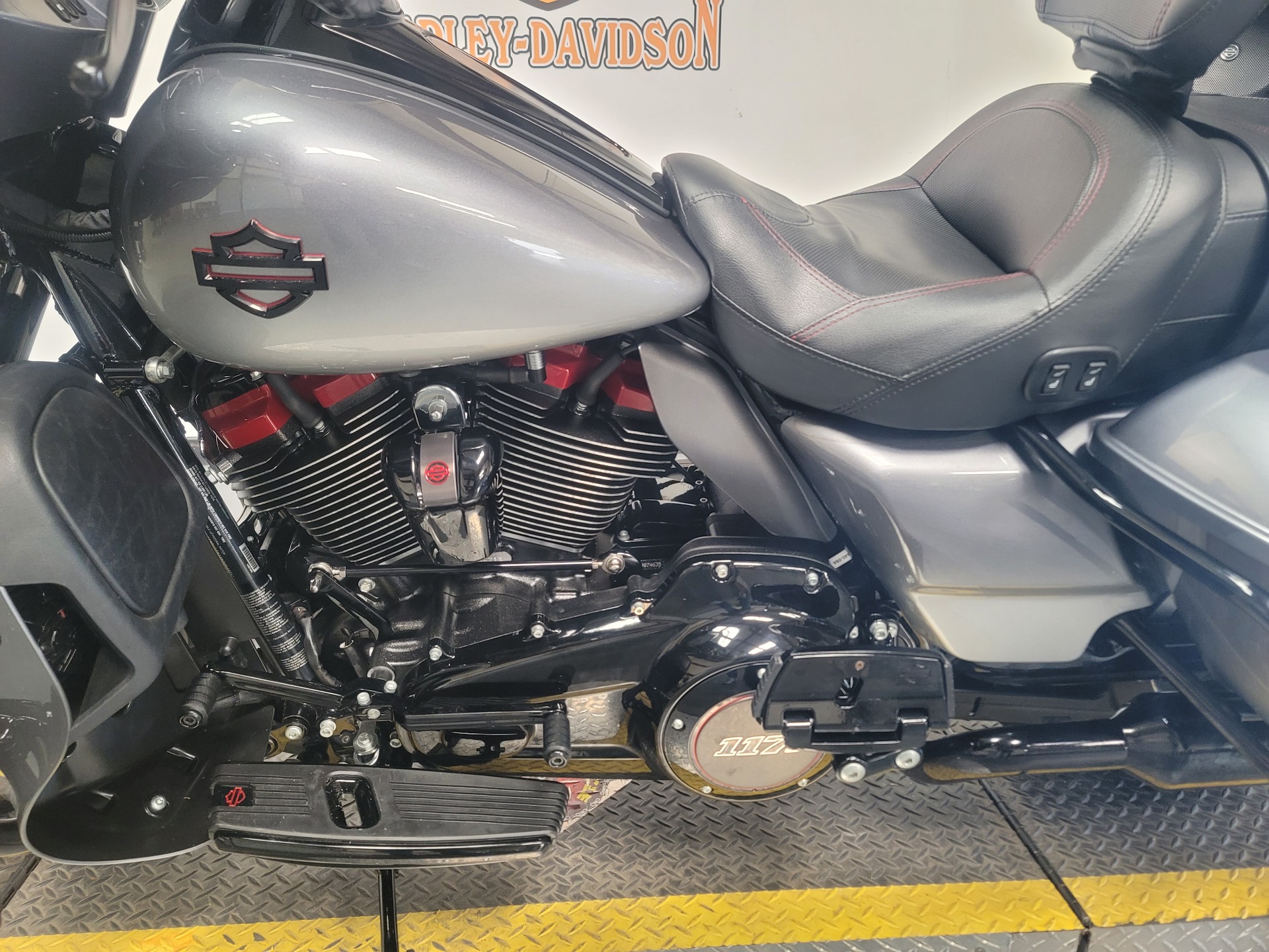 2019 Harley-Davidson CVO™ Limited in Scott, Louisiana - Photo 10