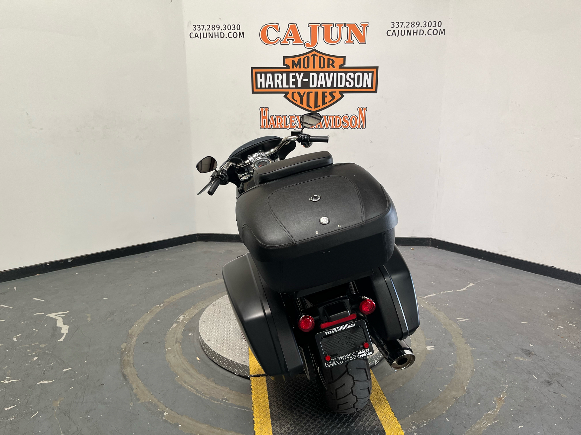 2018 Harley-Davidson Sport Glide® in Scott, Louisiana - Photo 2