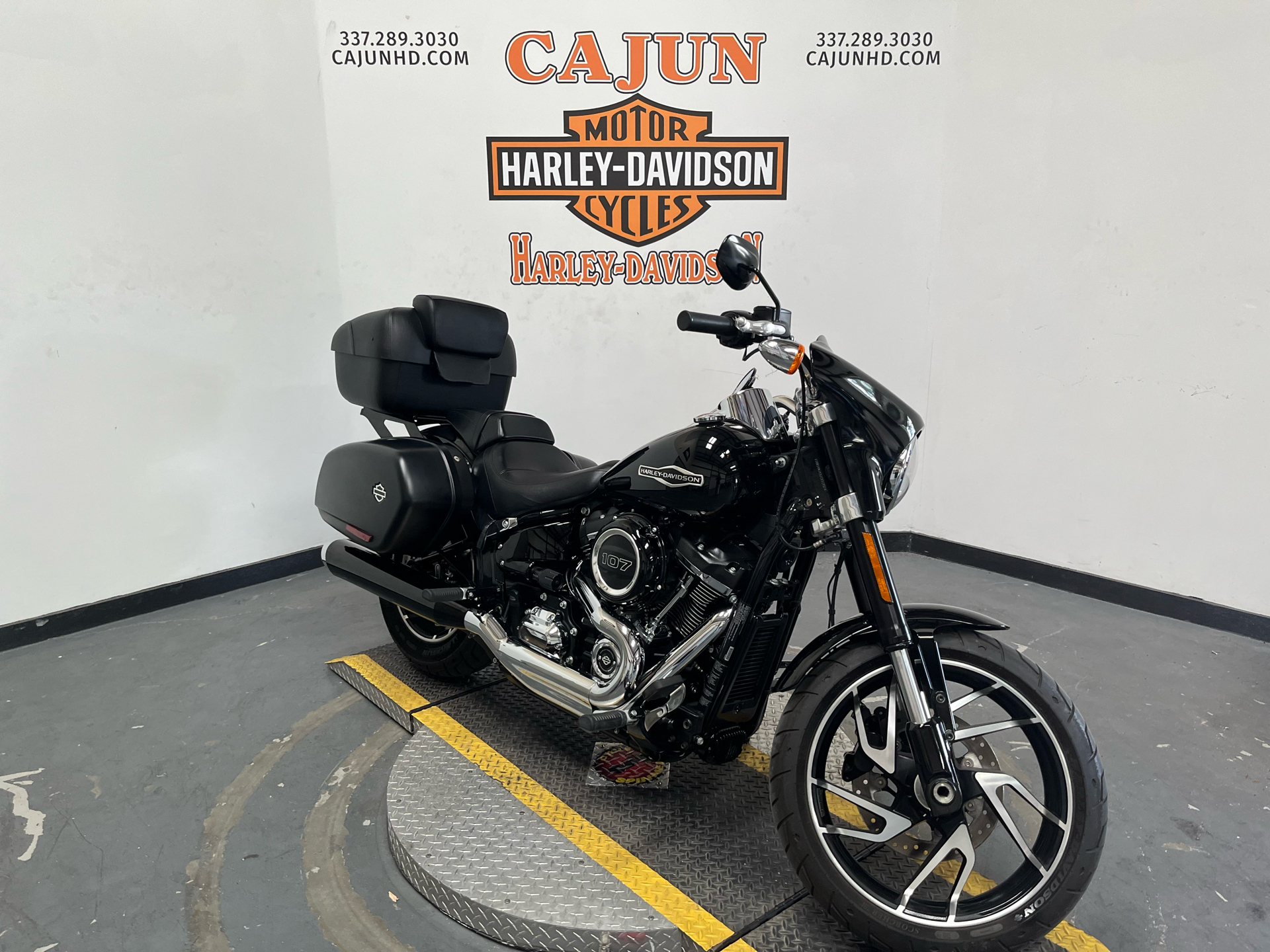 2018 Harley-Davidson Sport Glide® in Scott, Louisiana - Photo 5