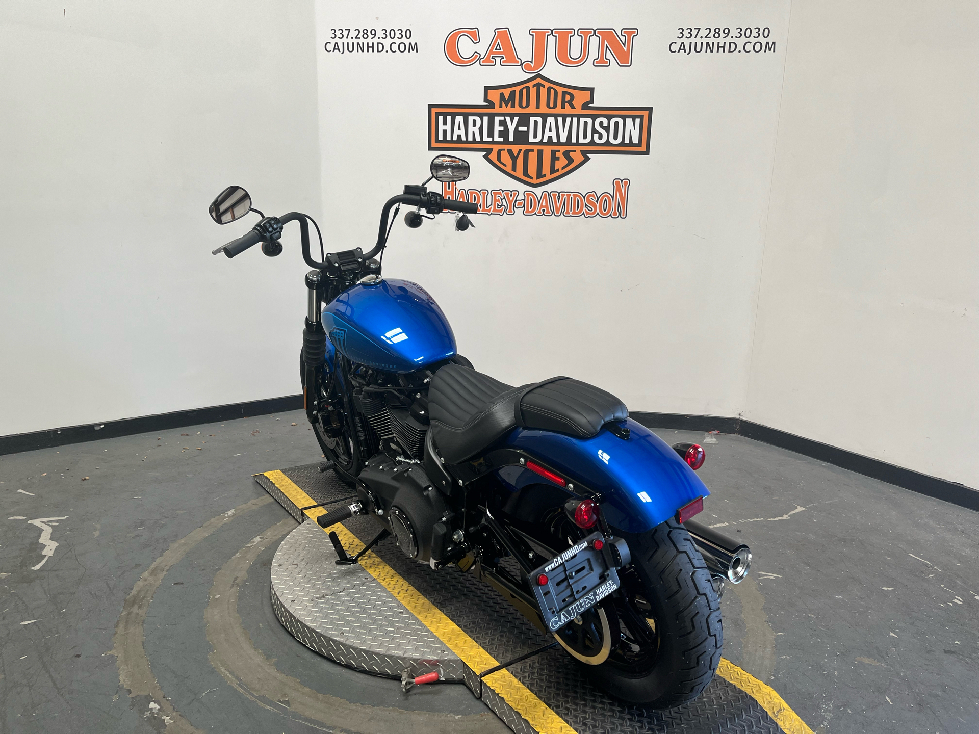 2024 Harley-Davidson Street Bob® 114 in Scott, Louisiana - Photo 2