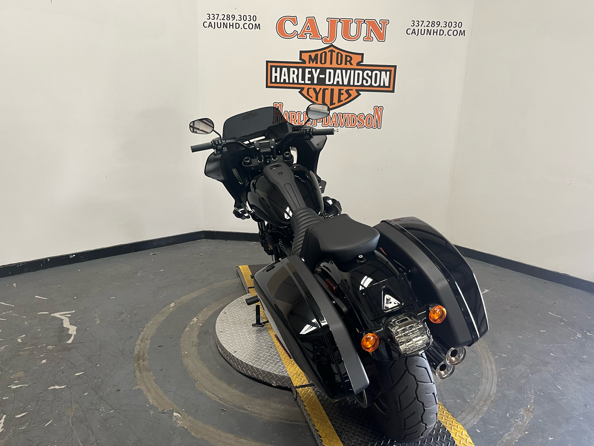 2024 Harley-Davidson Low Rider® ST in Scott, Louisiana - Photo 2