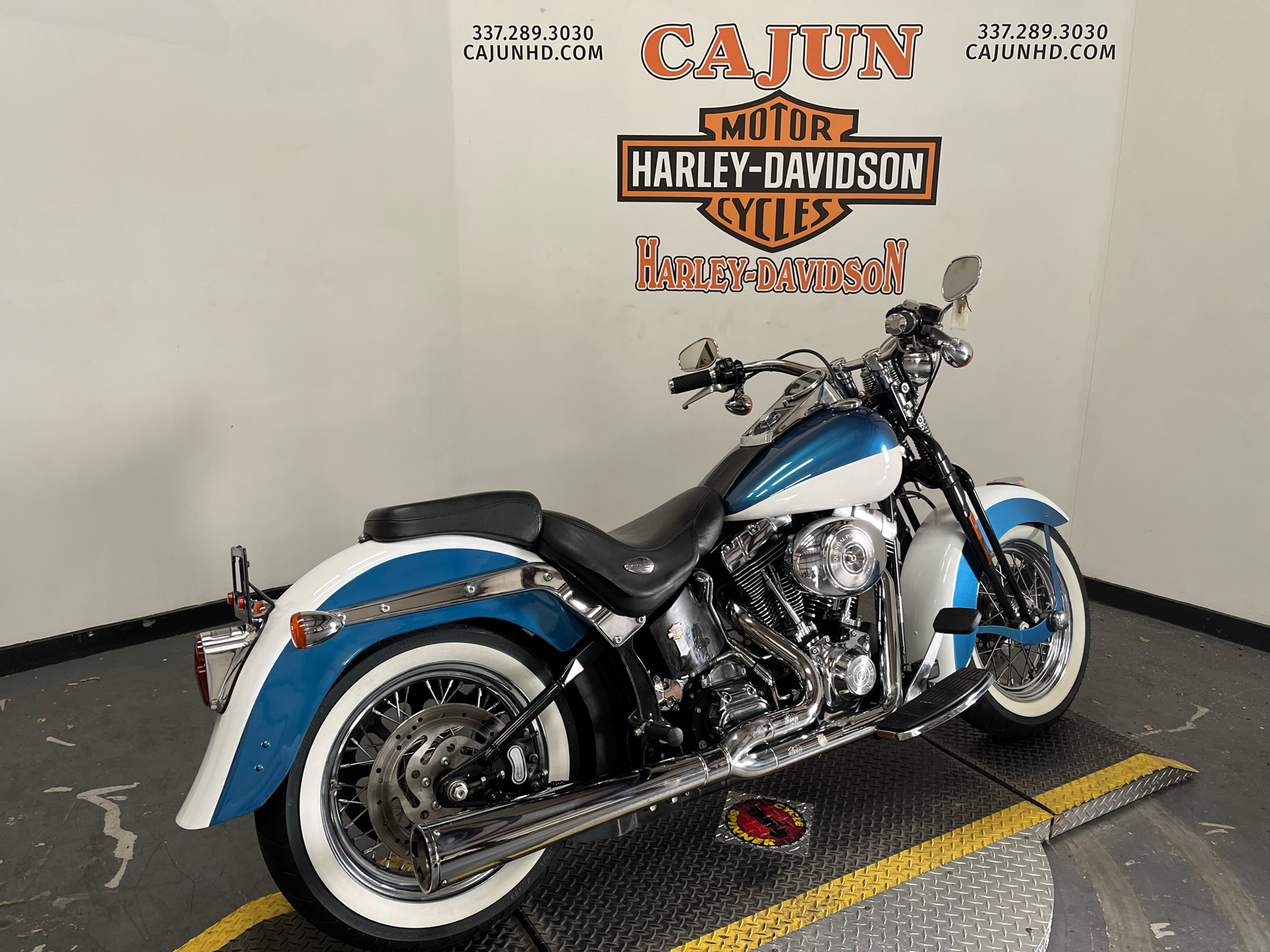 2005 Harley-Davidson FLSTSC/FLSTSCI Softail® Springer® Classic in Scott, Louisiana - Photo 4