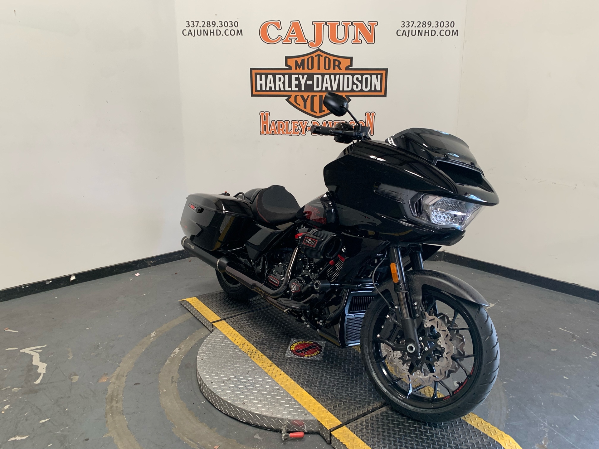 2024 Harley-Davidson CVO™ Road Glide® ST in Scott, Louisiana - Photo 4