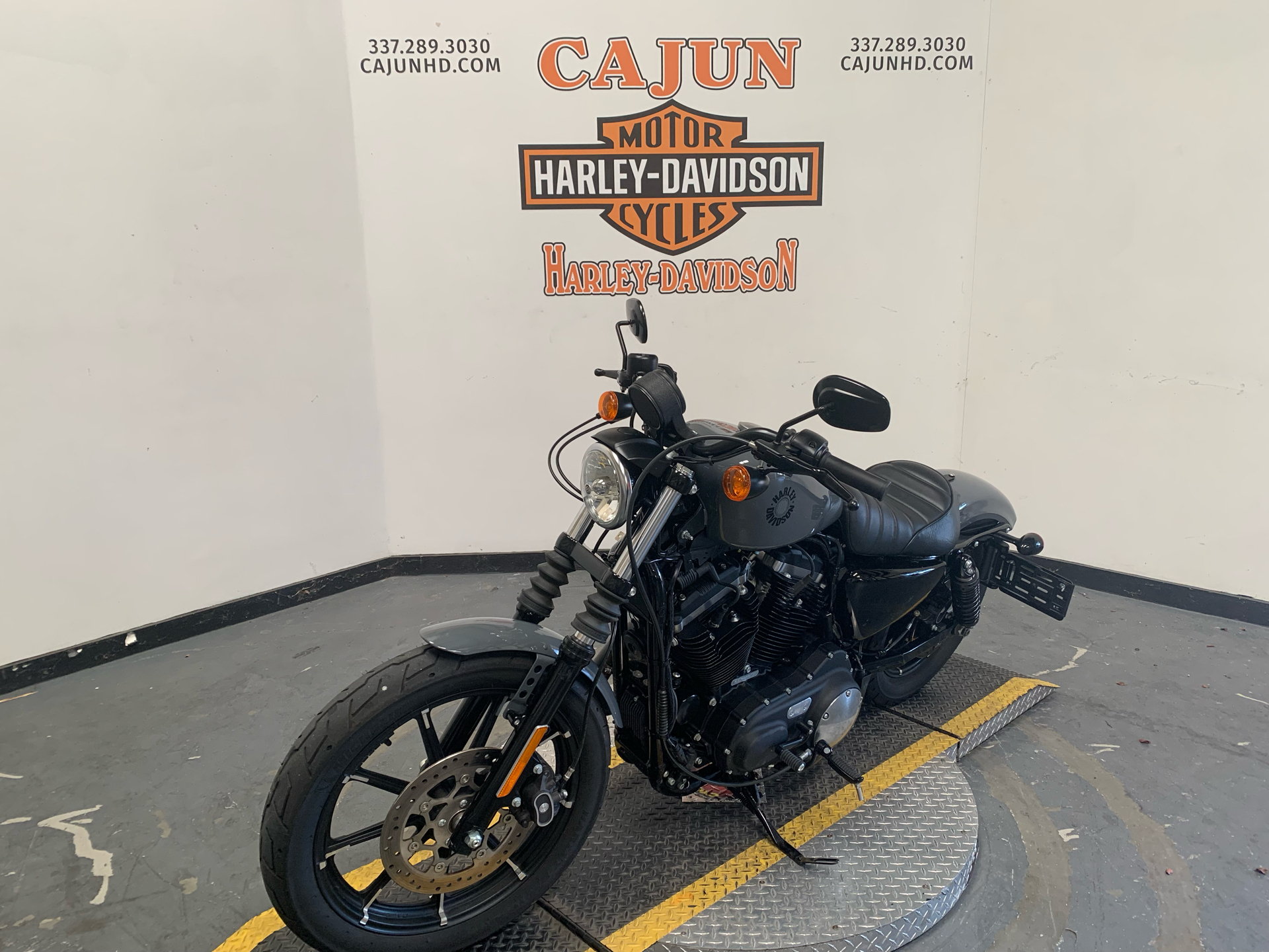 2022 Harley-Davidson Iron 883™ in Scott, Louisiana - Photo 5