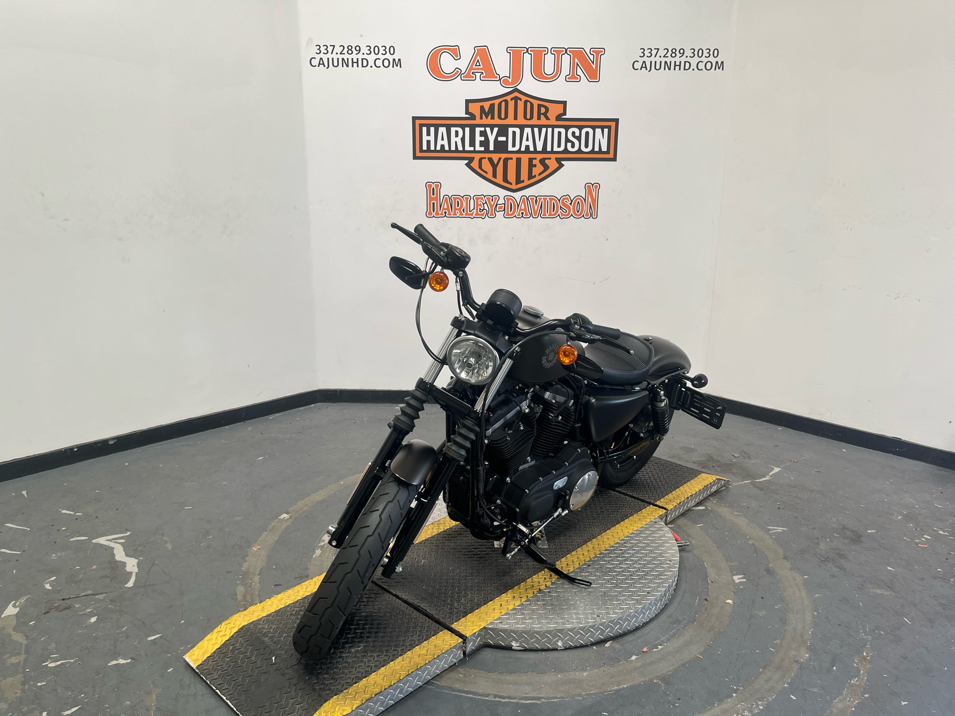 2022 Harley-Davidson Iron 883™ in Scott, Louisiana - Photo 6