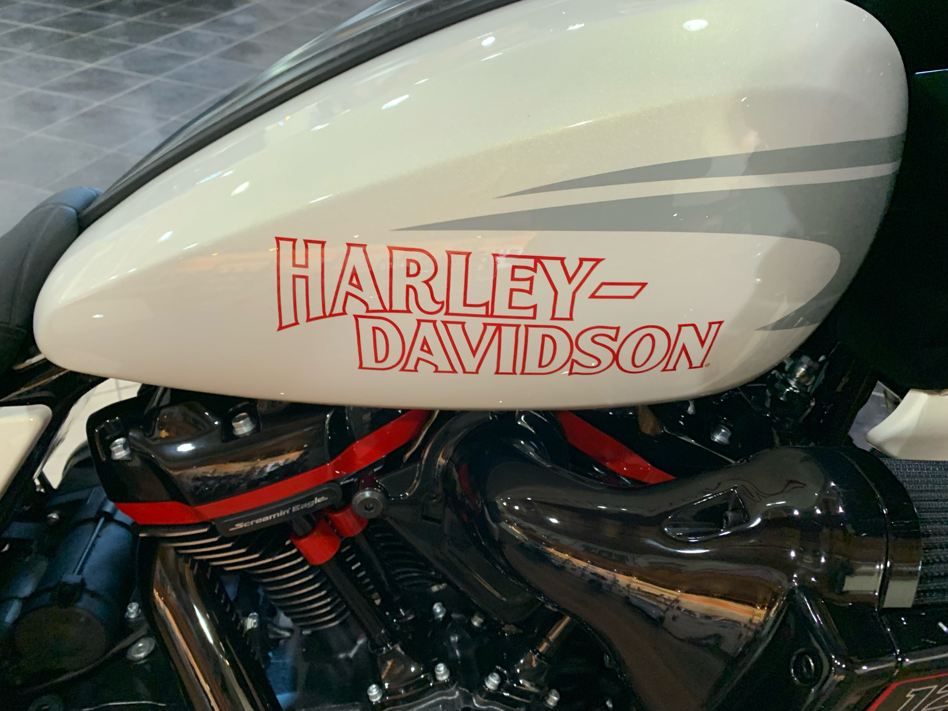 2024 Harley-Davidson CVO™ Road Glide® ST in Scott, Louisiana - Photo 8