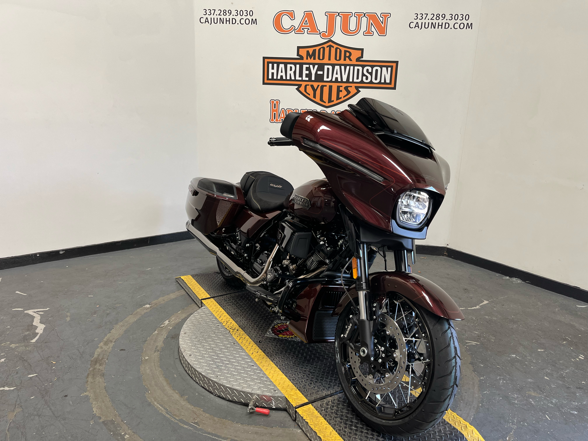 2024 Harley-Davidson CVO™ Street Glide® in Scott, Louisiana - Photo 4
