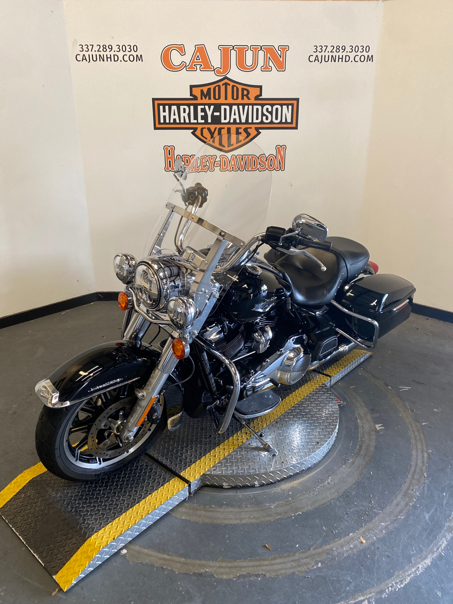 2019 Harley-Davidson Road King® near me - Photo 4