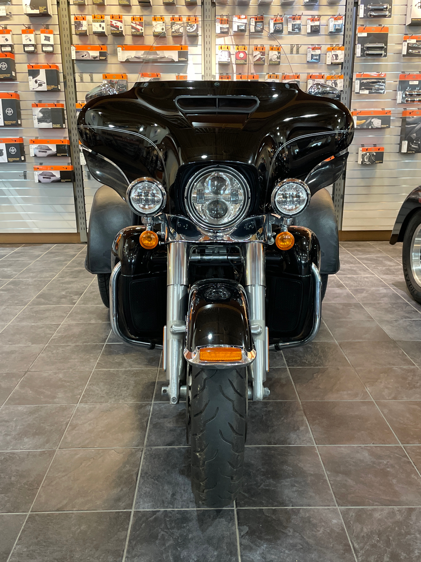 2017 Harley-Davidson Tri Glide® Ultra in Scott, Louisiana - Photo 3