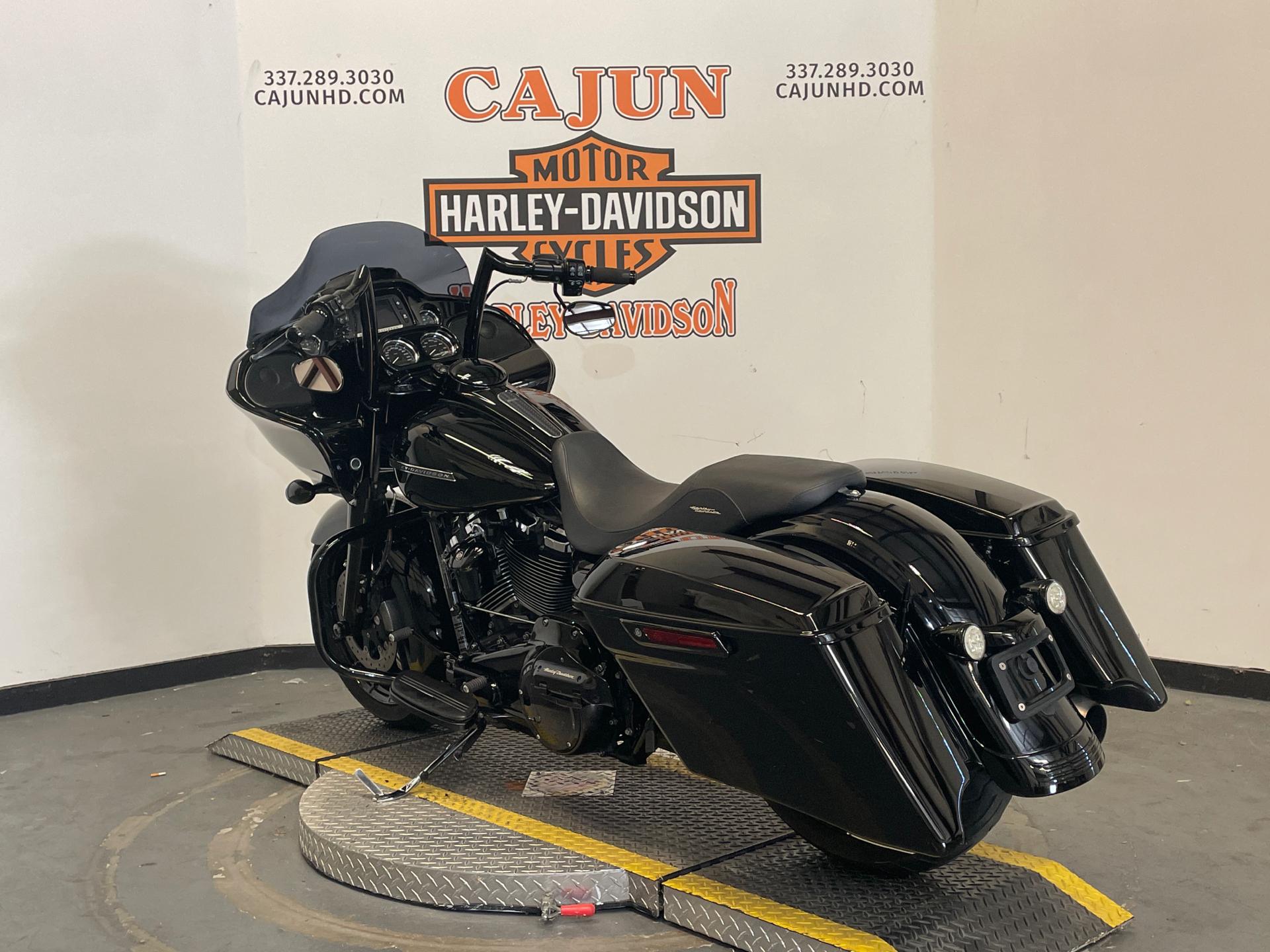 Harley-Davidson Road Glide - Photo 3