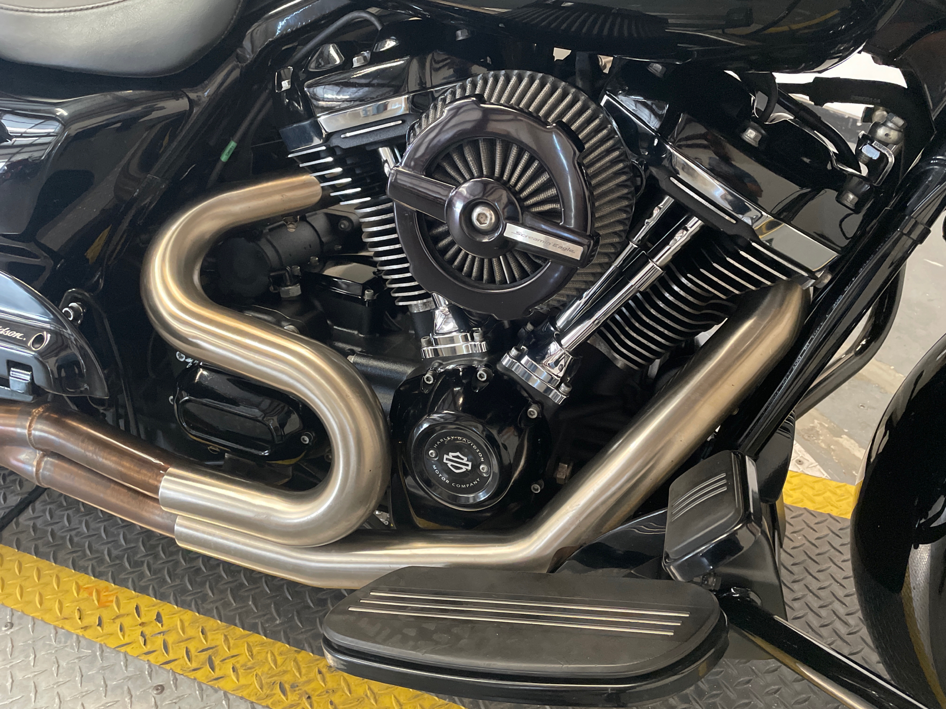 2018 Harley-Davidson Road Glide used - Photo 9
