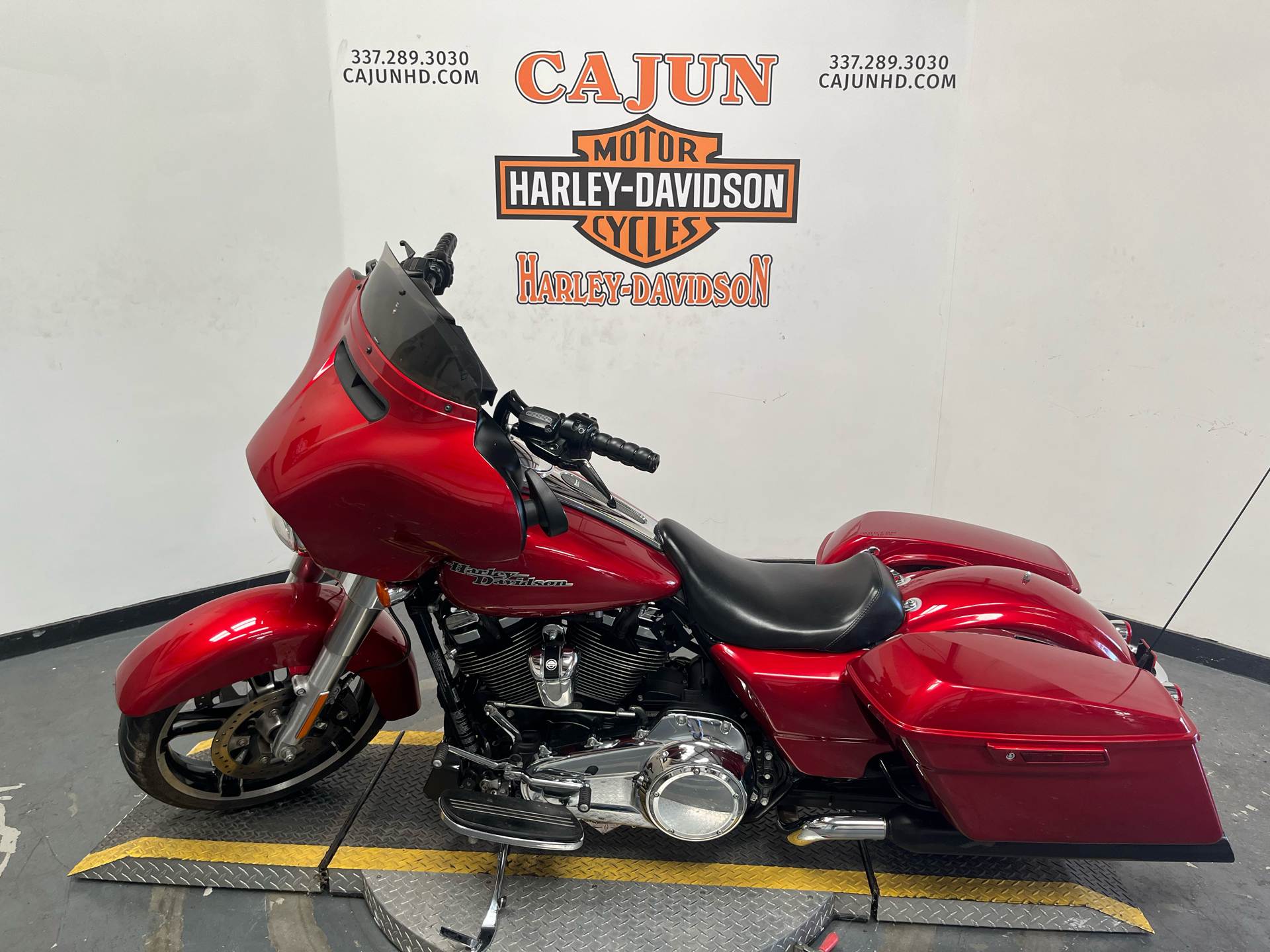 2018 Harley-Davidson Street Glide® in Scott, Louisiana - Photo 7