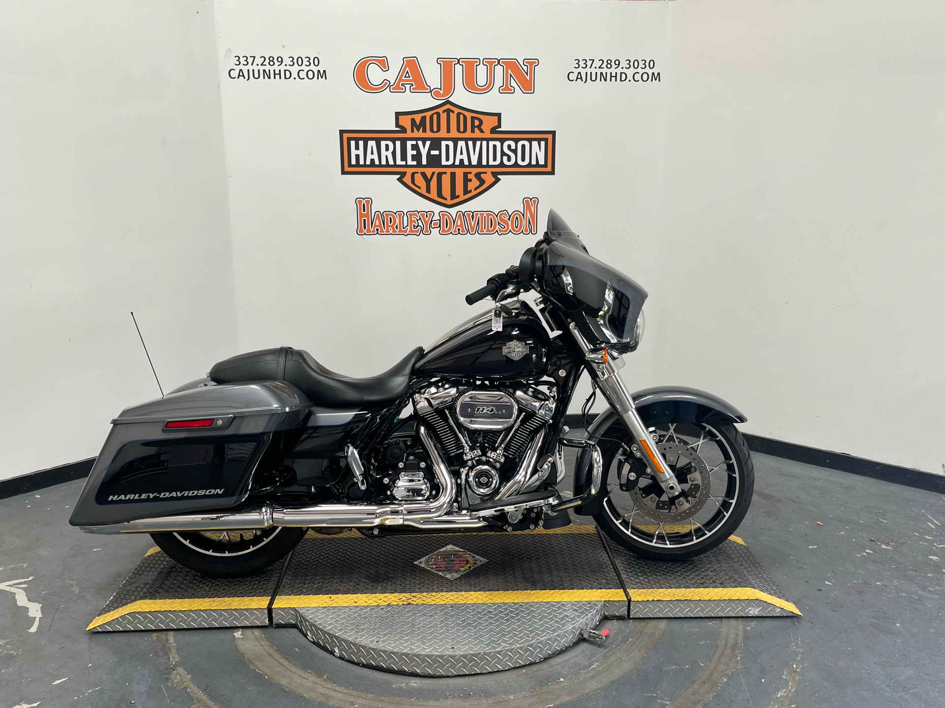 2021 Harley-Davidson Street Glide® Special in Scott, Louisiana - Photo 1