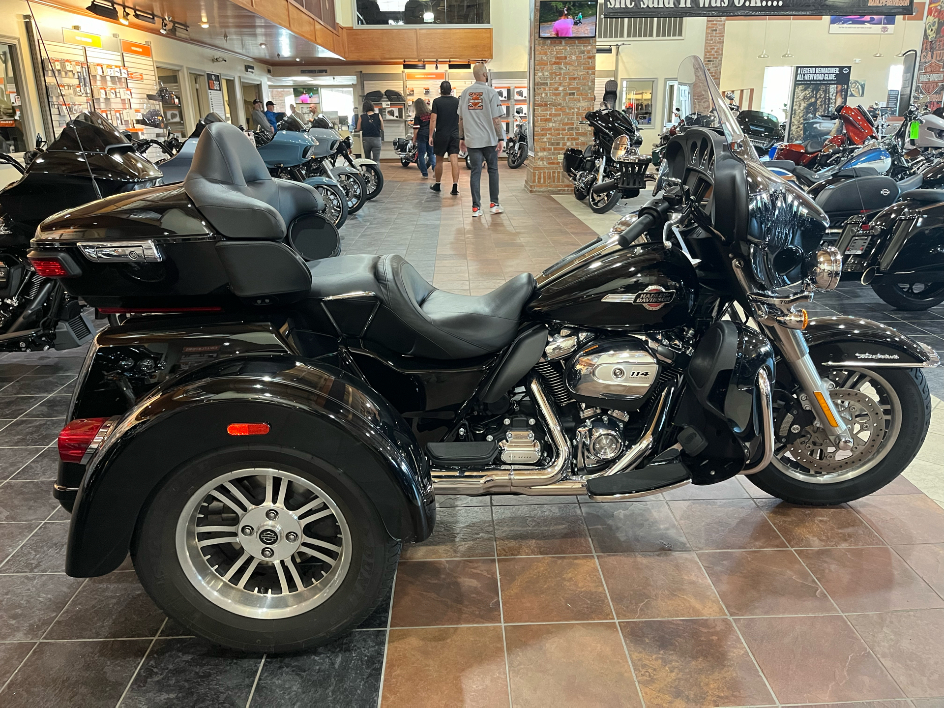 2023 Harley-Davidson Tri Glide® Ultra in Scott, Louisiana - Photo 1