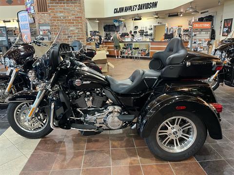 2023 Harley-Davidson Tri Glide® Ultra in Scott, Louisiana - Photo 2