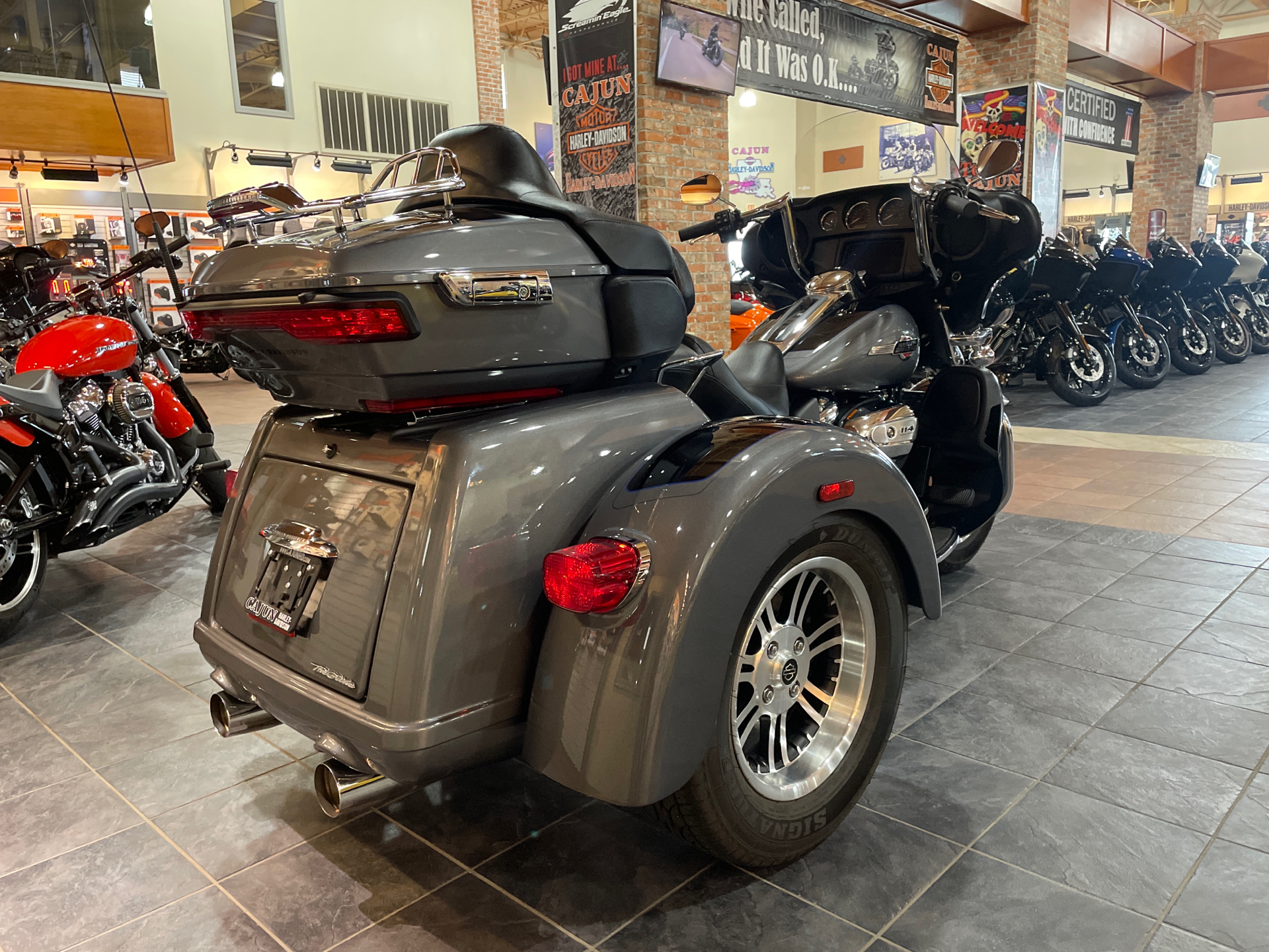 2022 Harley-Davidson Tri Glide® Ultra in Scott, Louisiana - Photo 8
