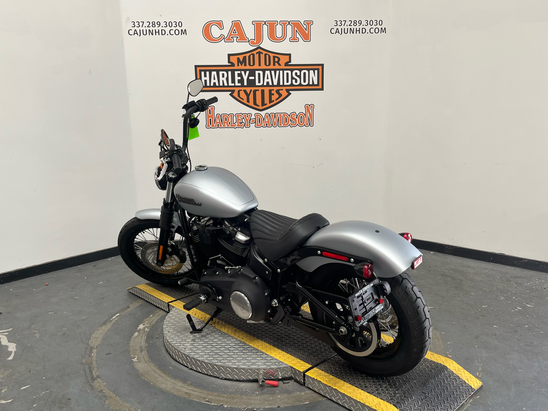2020 Harley-Davidson Street Bob® in Scott, Louisiana - Photo 5