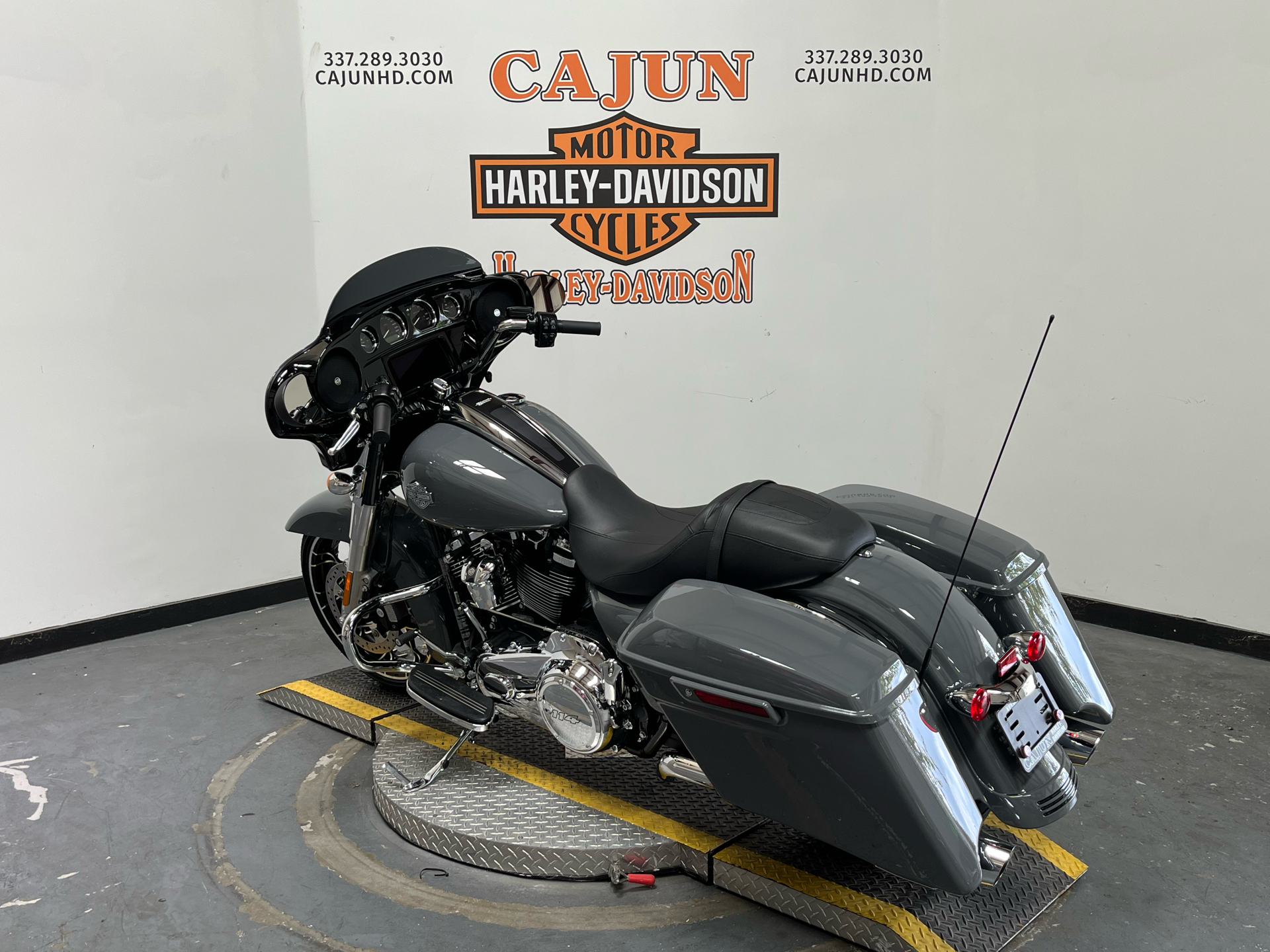 2022 Harley-Davidson Street Glide® Special in Scott, Louisiana - Photo 4