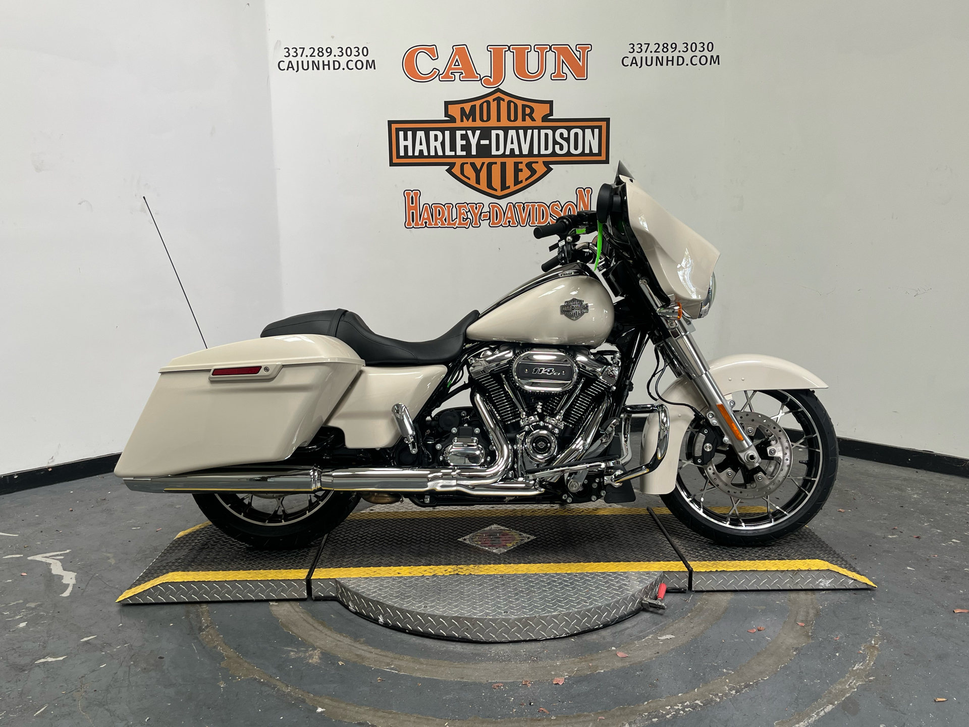 2022 Harley-Davidson Street Glide® Special in Scott, Louisiana - Photo 1