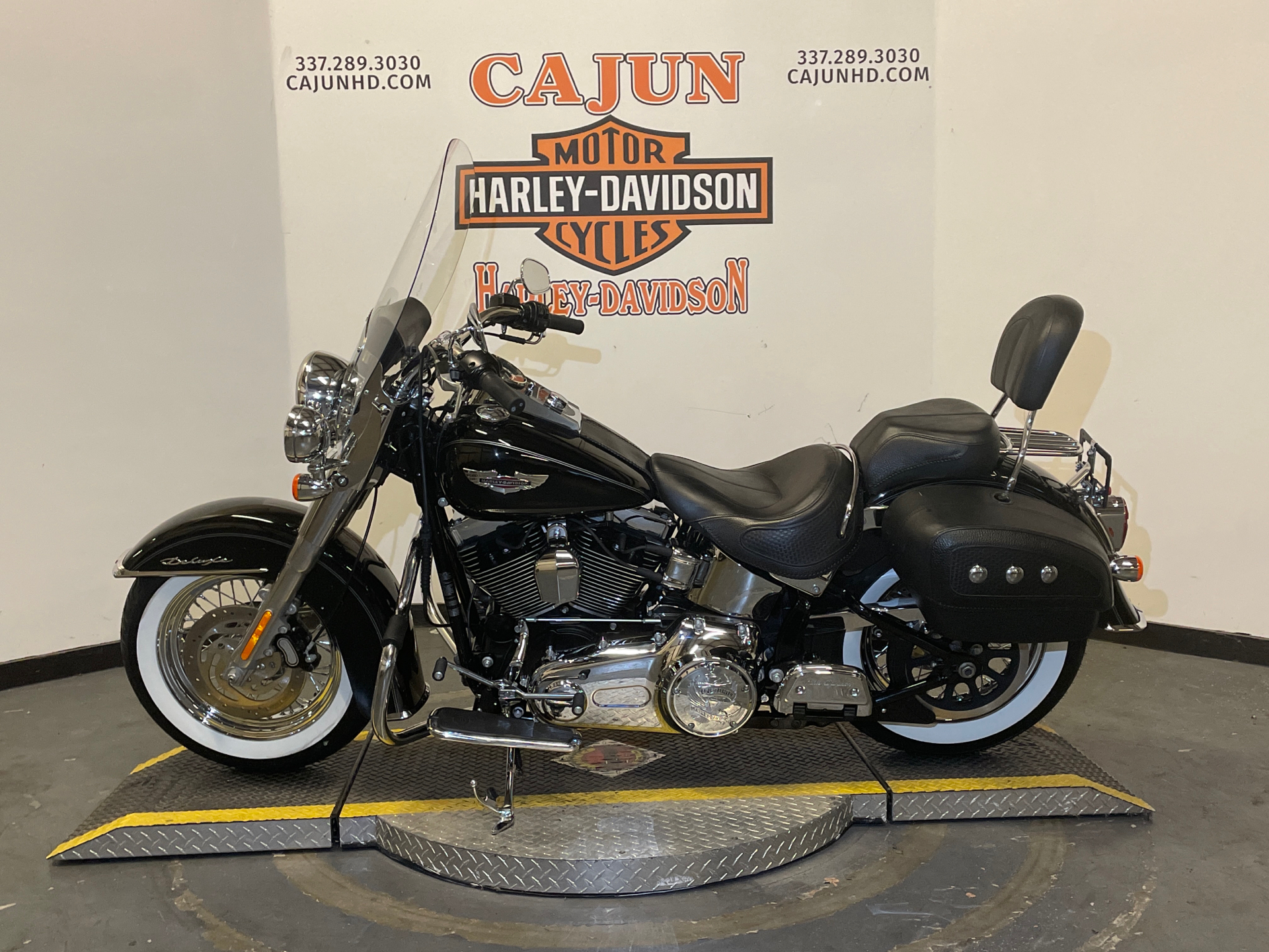 2012 Harley-Davidson Softtail Deluxe near me - Photo 4