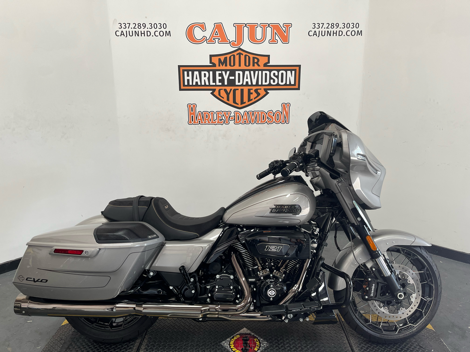 2023 Harley-Davidson CVO™ Street Glide® in Scott, Louisiana - Photo 1