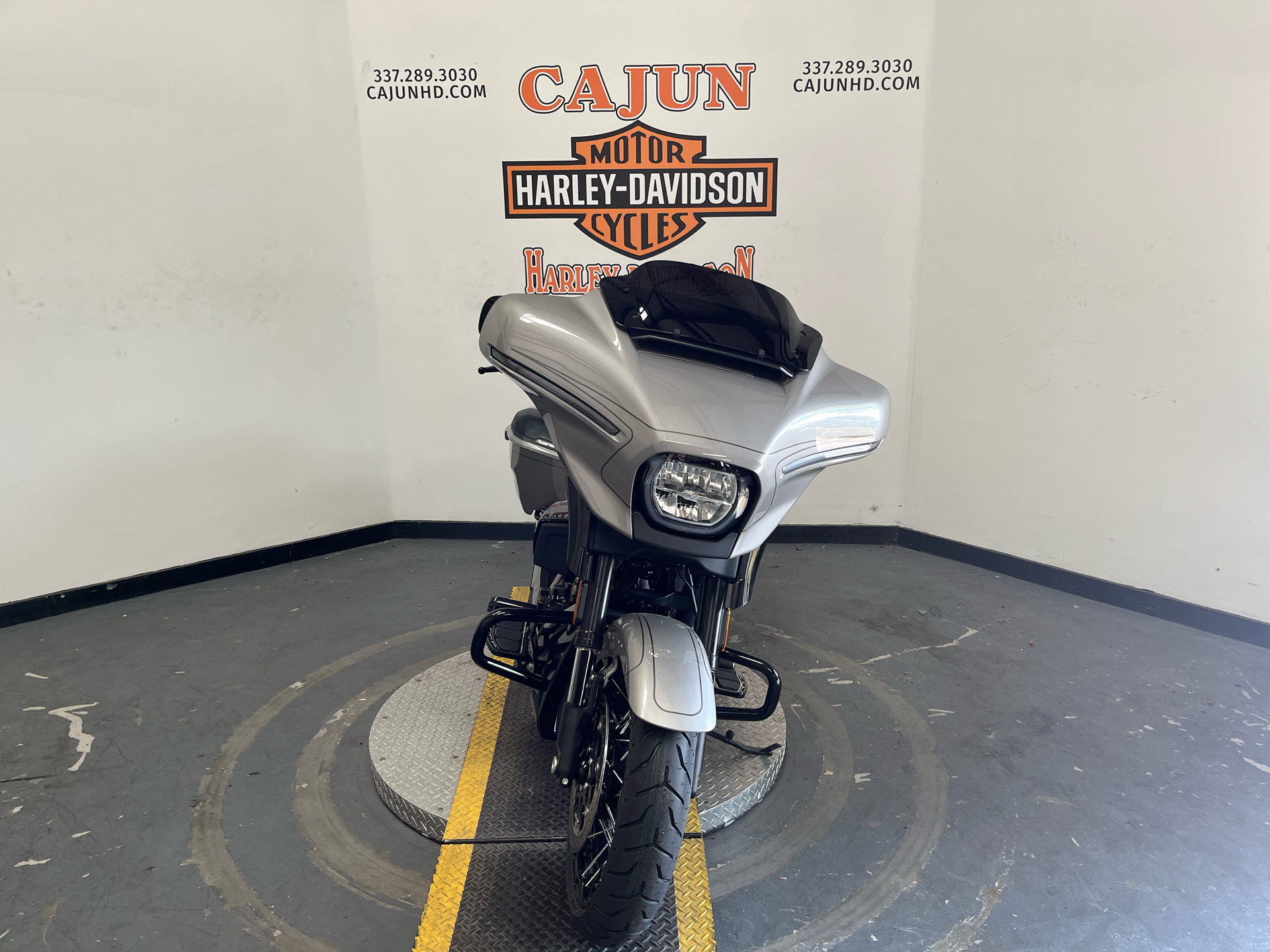 2023 Harley-Davidson CVO™ Street Glide® in Scott, Louisiana - Photo 5