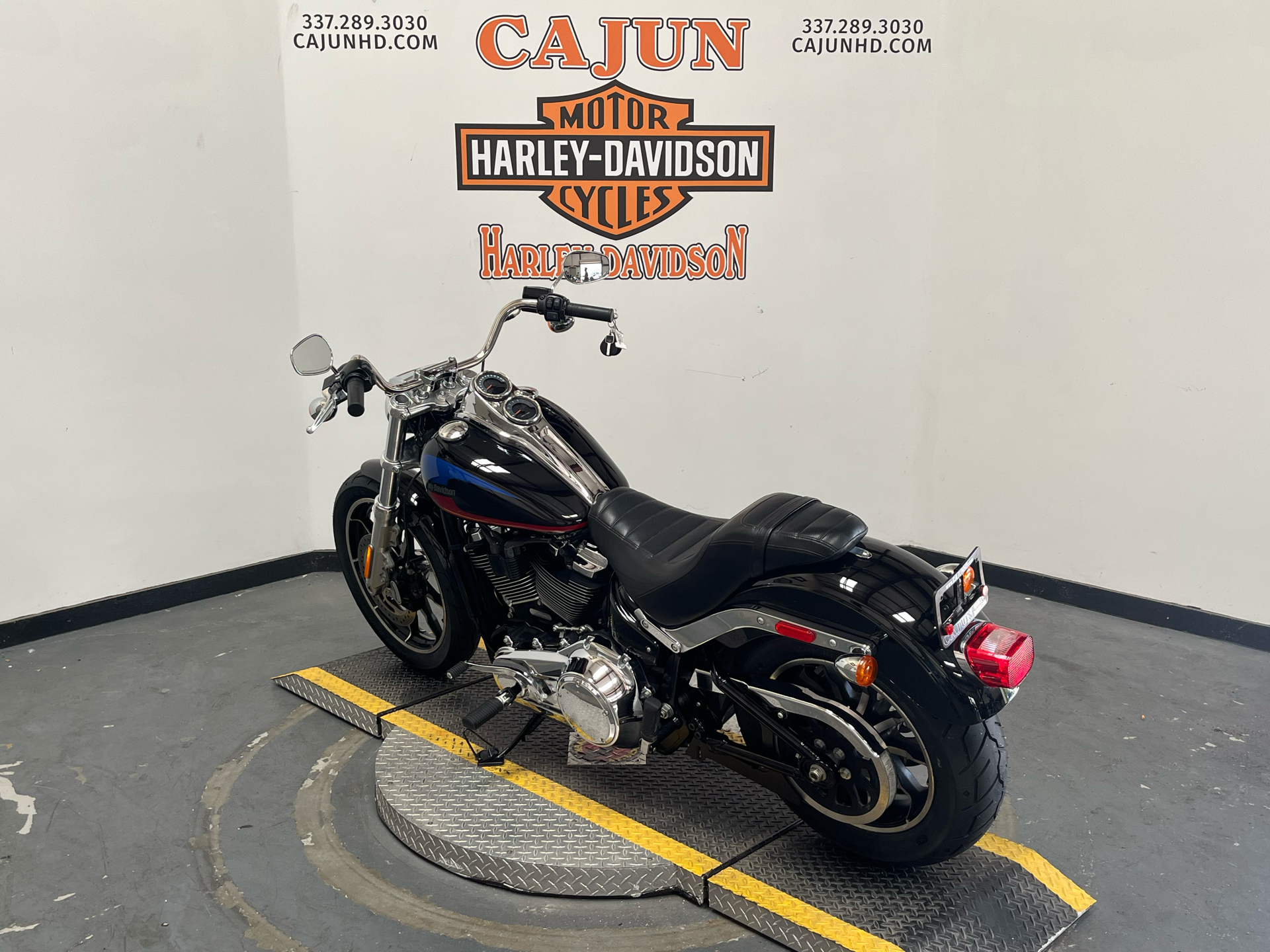2018 Harley-Davidson Low Rider® 107 in Scott, Louisiana - Photo 6
