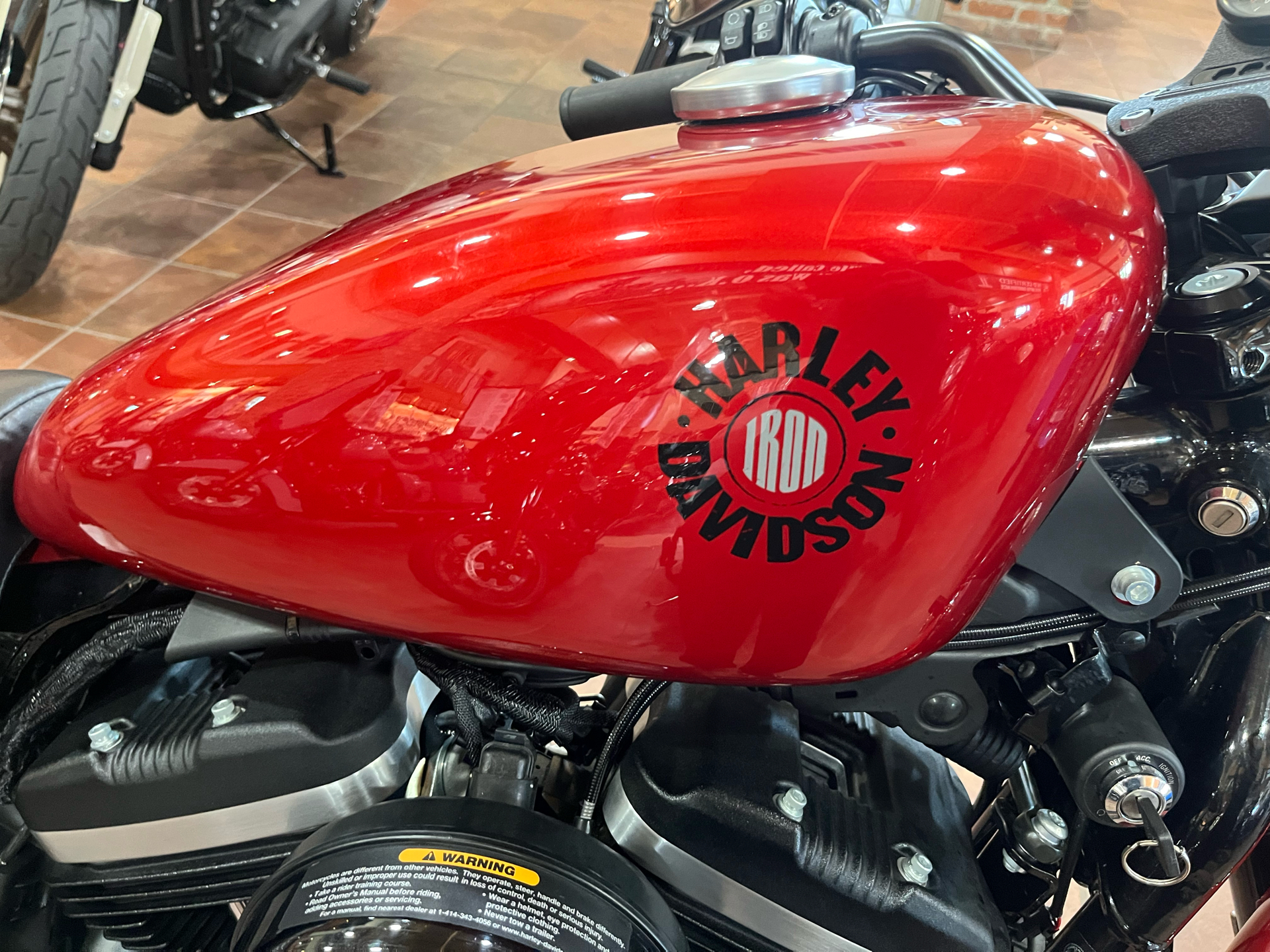 2019 Harley-Davidson Iron 883™ in Scott, Louisiana - Photo 11