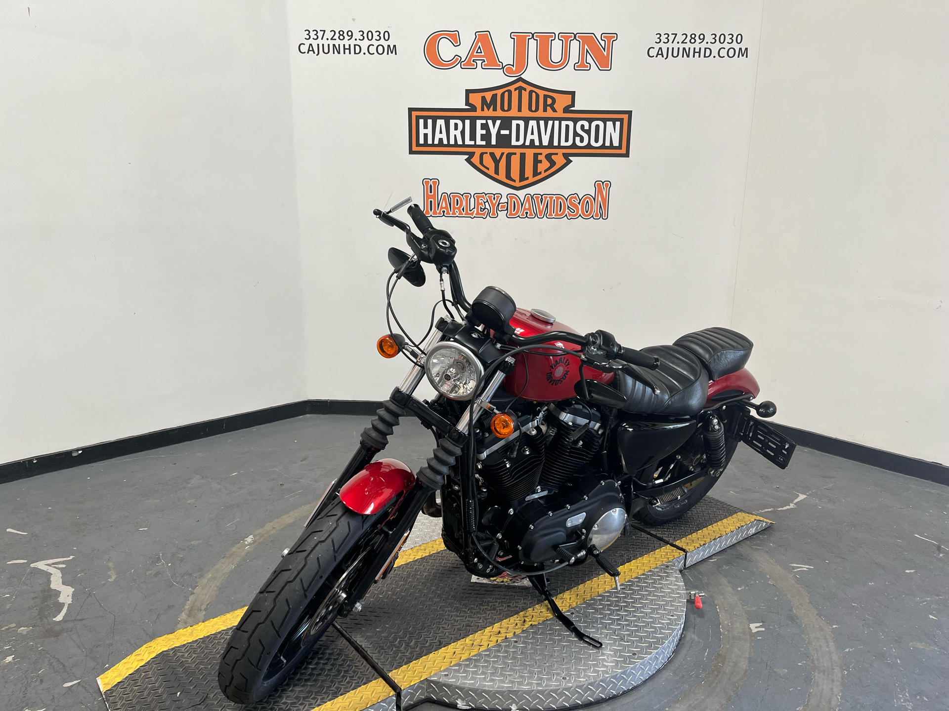 2019 Harley-Davidson Iron 883™ in Scott, Louisiana - Photo 6