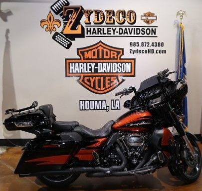 2017 Harley-Davidson CVO™ Street Glide® in Houma, Louisiana - Photo 1