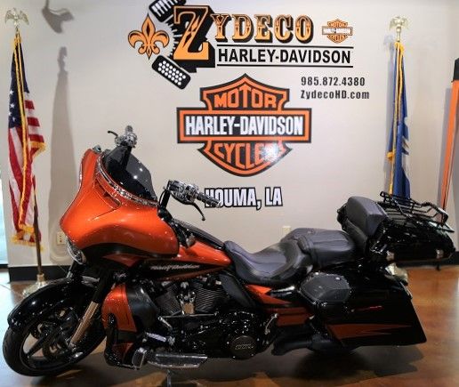 2017 Harley-Davidson CVO™ Street Glide® in Houma, Louisiana - Photo 3