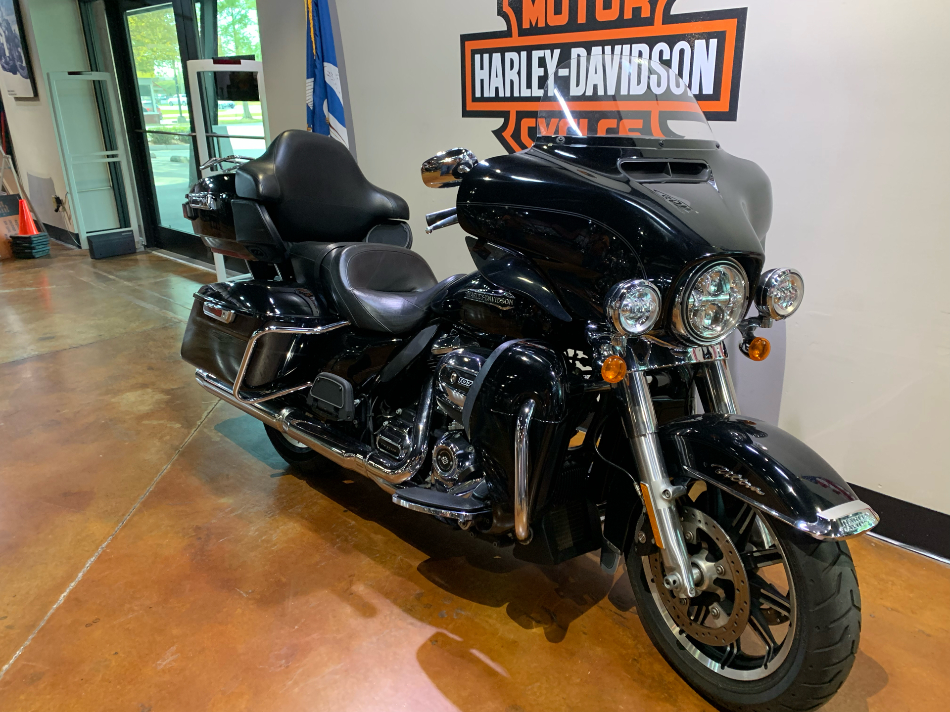 Used 2019  Harley-Davidson Electra Glide - Photo 3