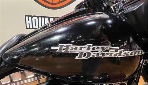 2012 Harley-Davidson Street Glide® in Houma, Louisiana - Photo 11