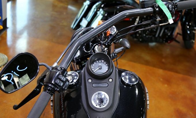 2013 Harley-Davidson Dyna® Street Bob® in Houma, Louisiana - Photo 6