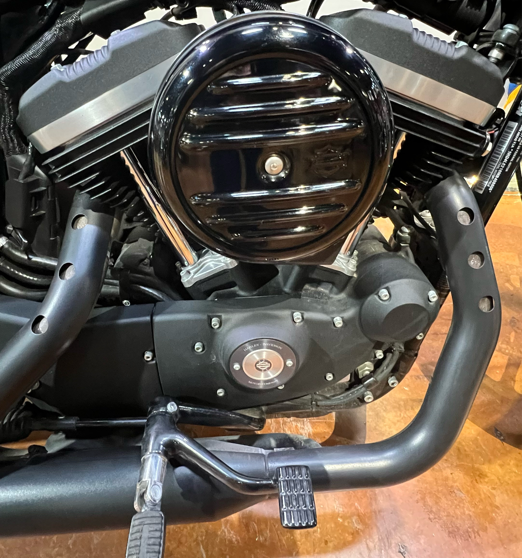2021 Harley-Davidson Iron 883™ in Houma, Louisiana - Photo 14