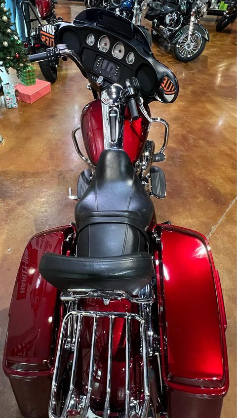 2017 Harley-Davidson Street Glide® in Houma, Louisiana - Photo 16