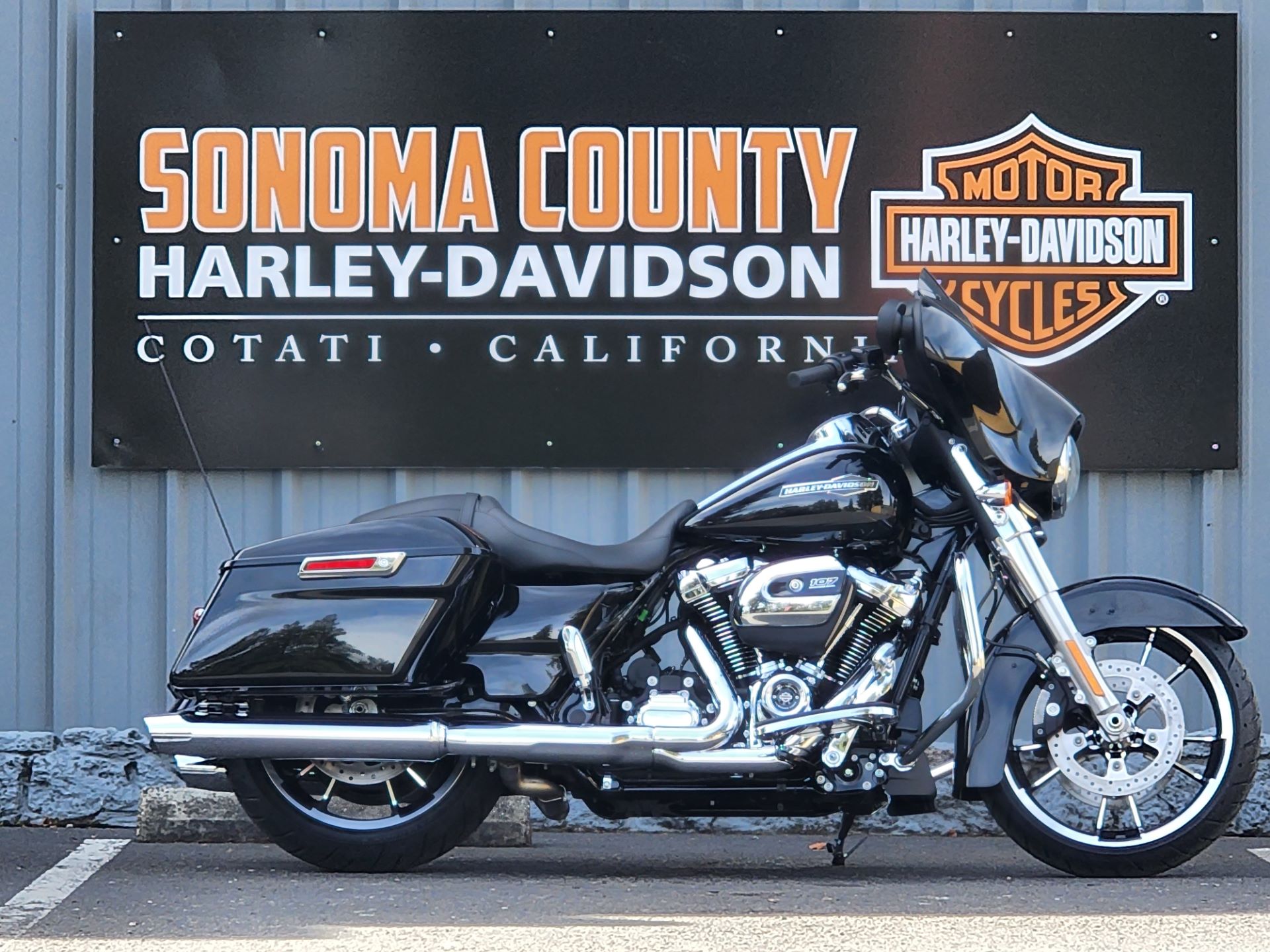 2022 Harley-Davidson Street Glide® in Cotati, California - Photo 1
