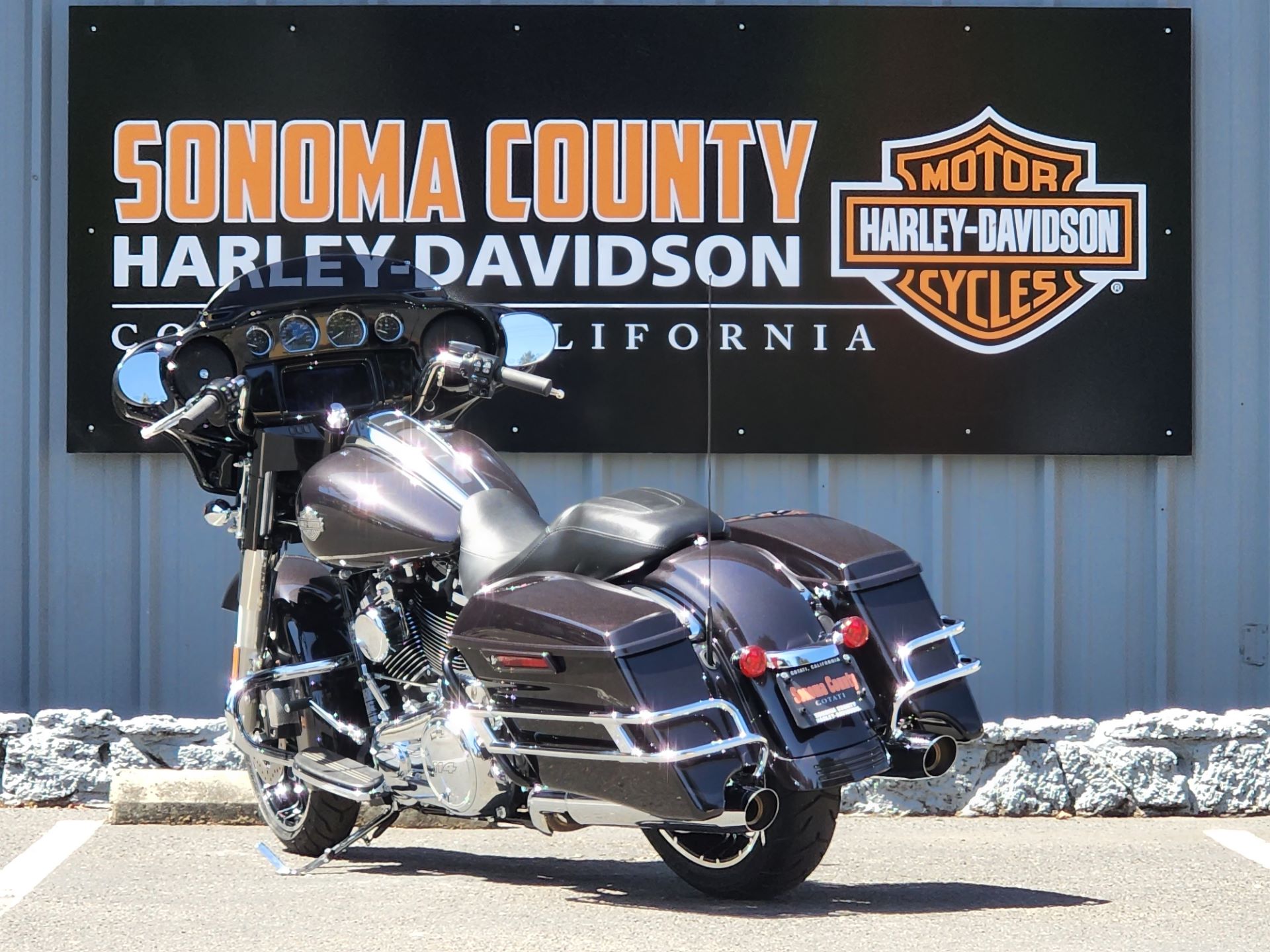 2021 Harley-Davidson Street Glide® Special in Cotati, California - Photo 4
