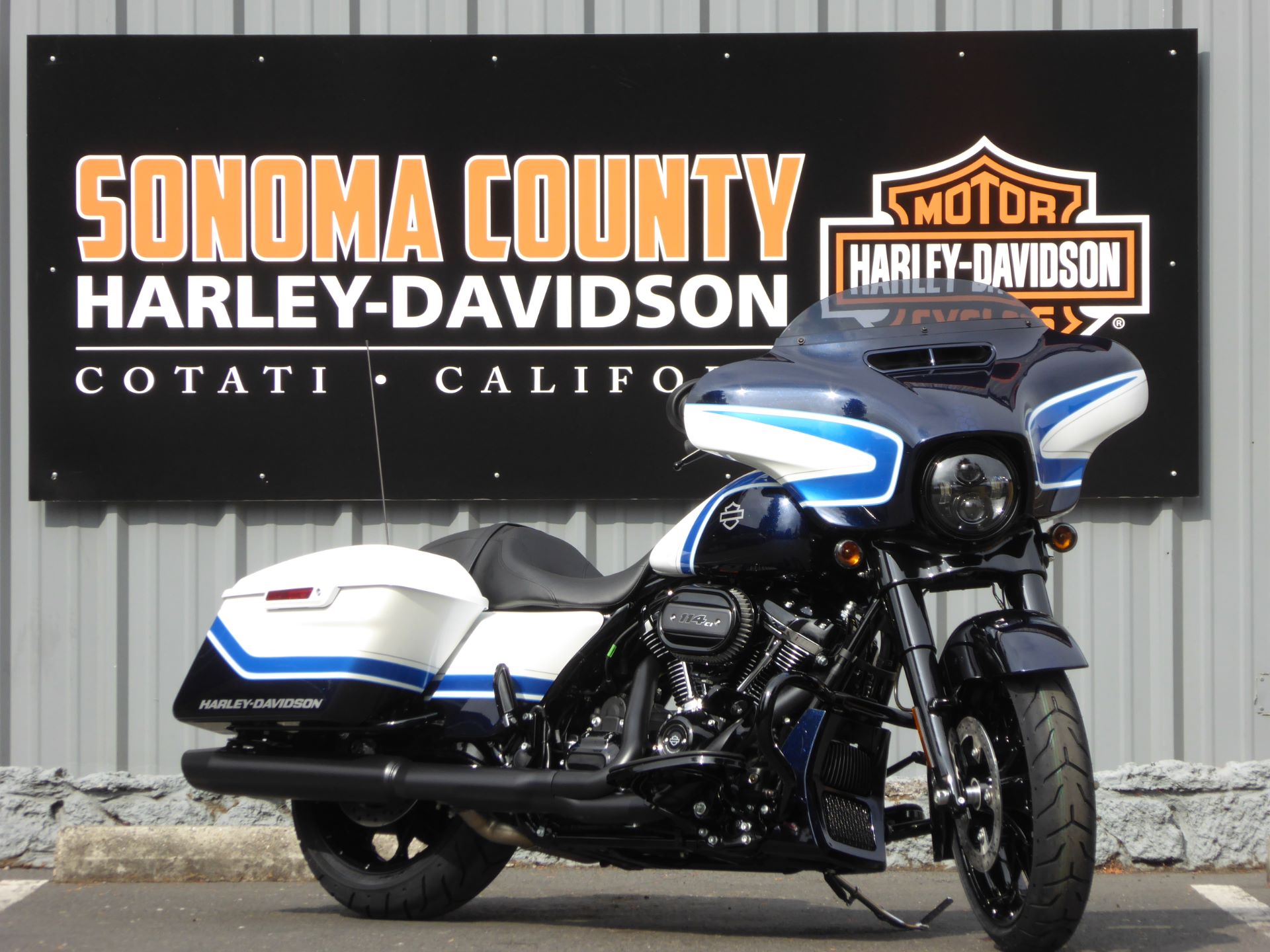 2021 Harley-Davidson Street Glide® Special in Cotati, California - Photo 2