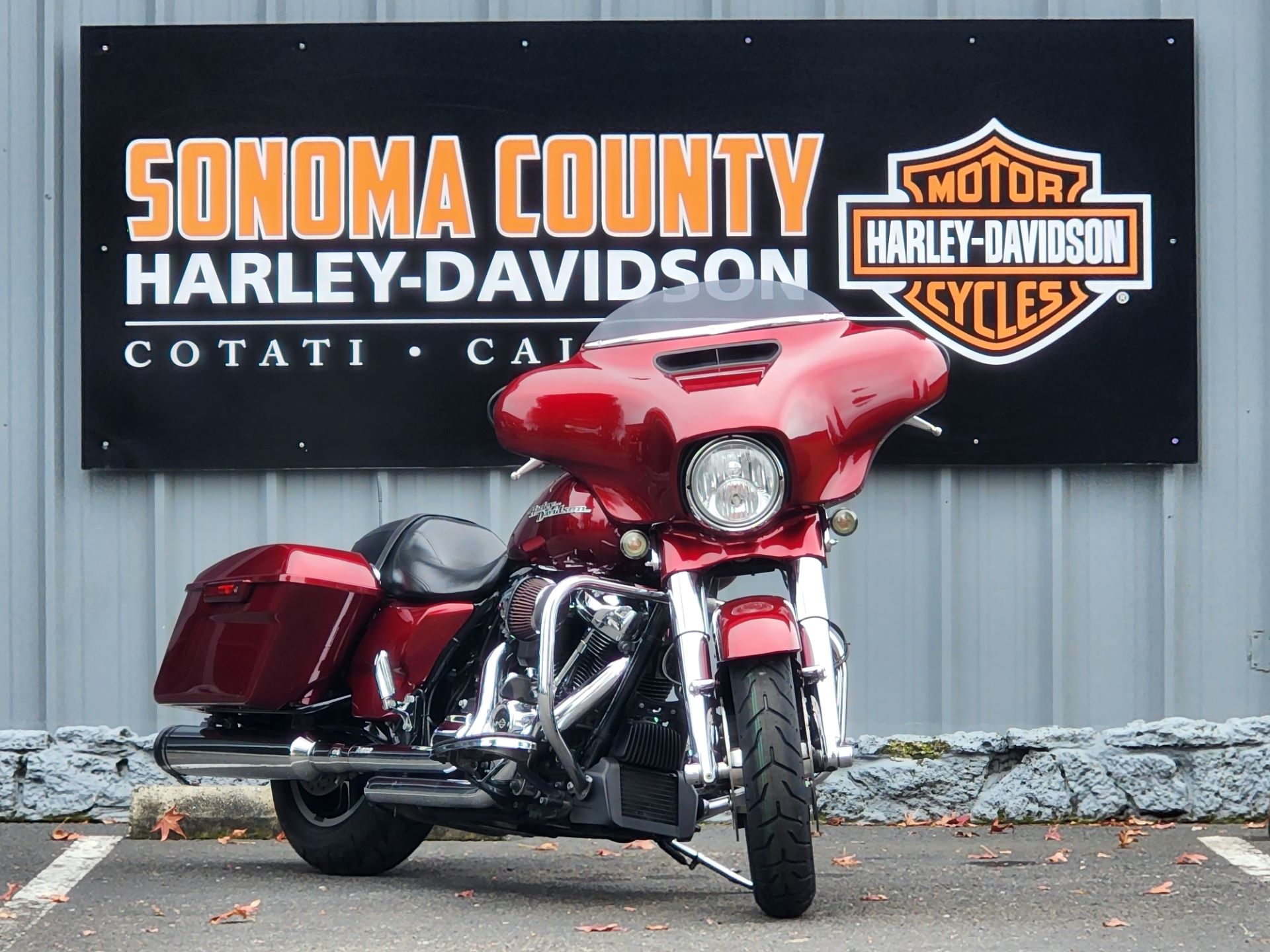 2017 Harley-Davidson Street Glide® Special in Cotati, California - Photo 2
