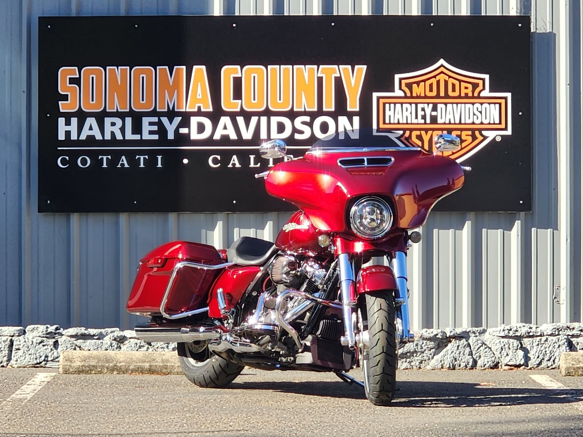 2017 Harley-Davidson Street Glide® Special in Cotati, California - Photo 2