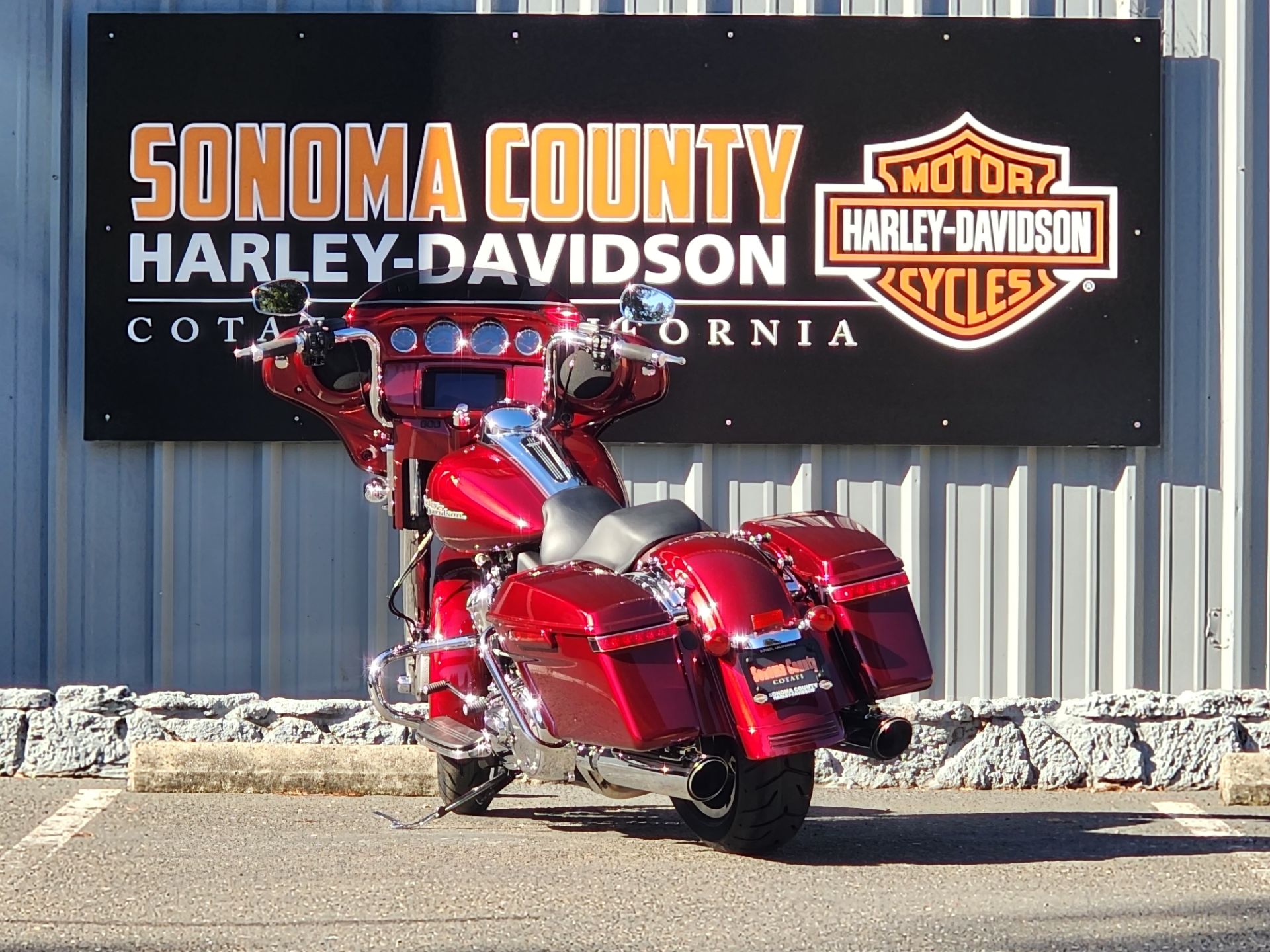 2017 Harley-Davidson Street Glide® Special in Cotati, California - Photo 4