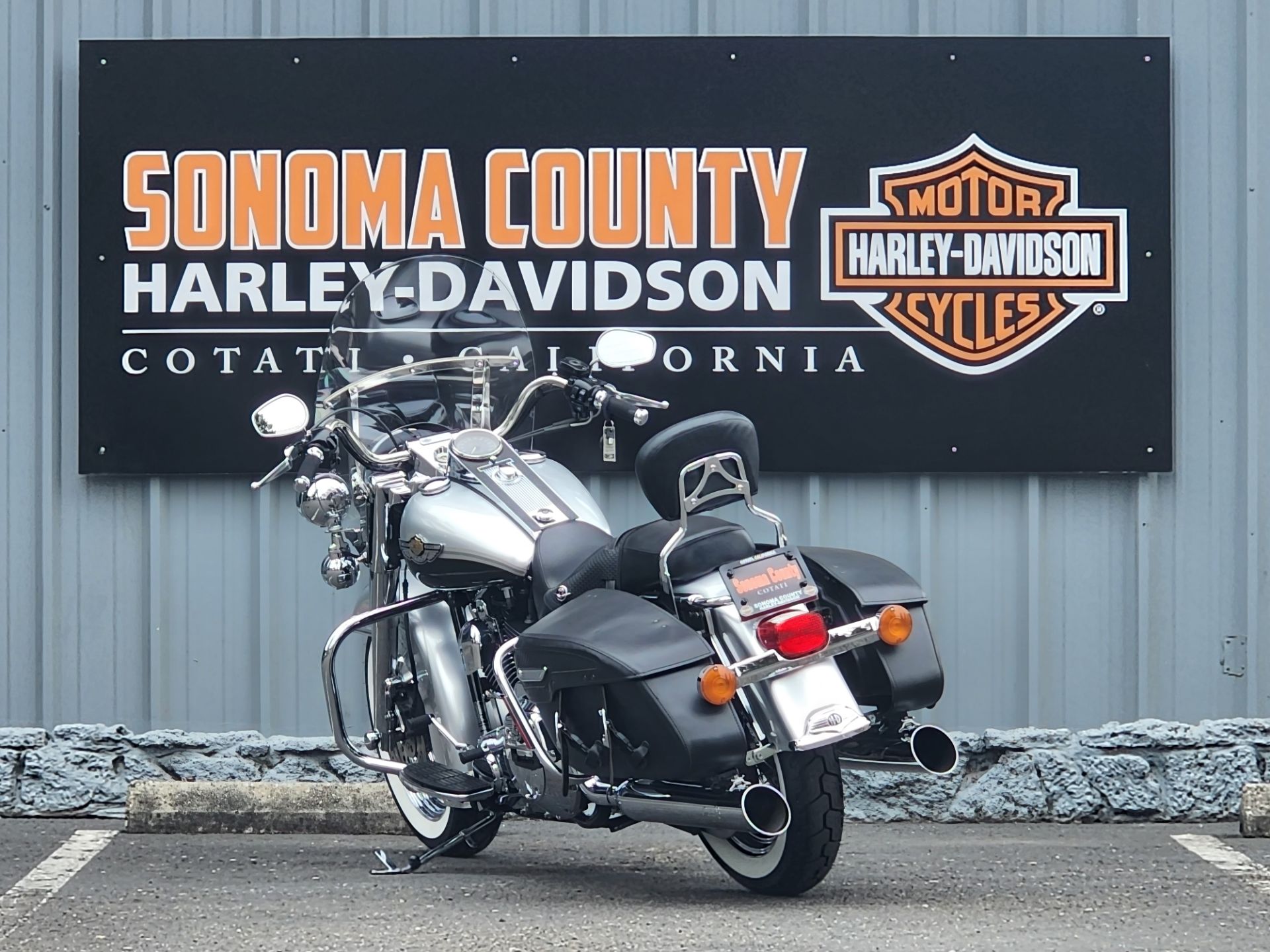 2003 Harley-Davidson FLHRCI Road King® Classic in Cotati, California - Photo 4
